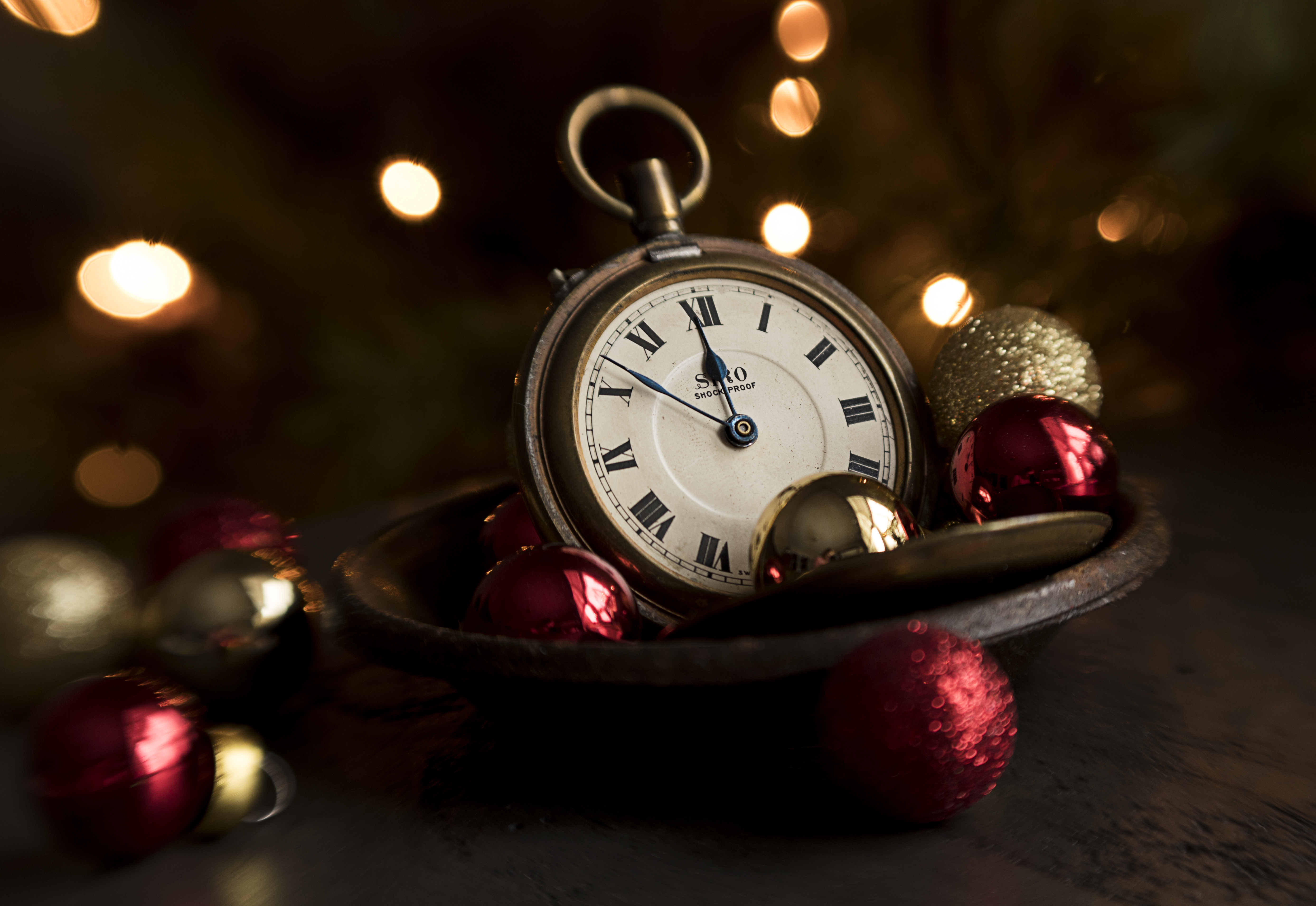 78307壁紙のダウンロード時計, 祝日, 新年, 装飾, クリスマス, ビンテージ, ボール, 睾丸-スクリーンセーバーと写真を無料で