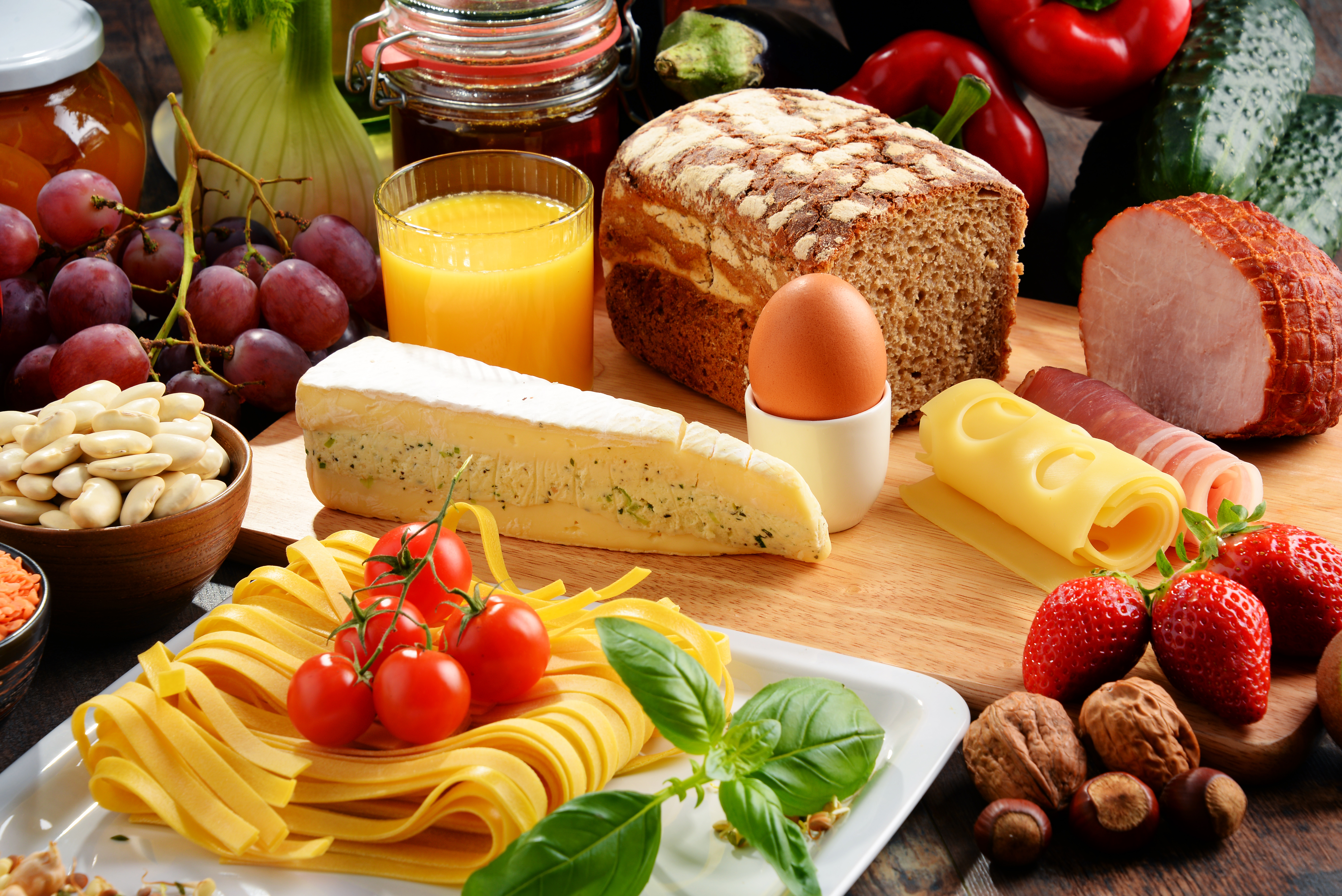 Download mobile wallpaper Food, Cheese, Meat, Still Life, Bread, Tomato, Pasta, Juice for free.