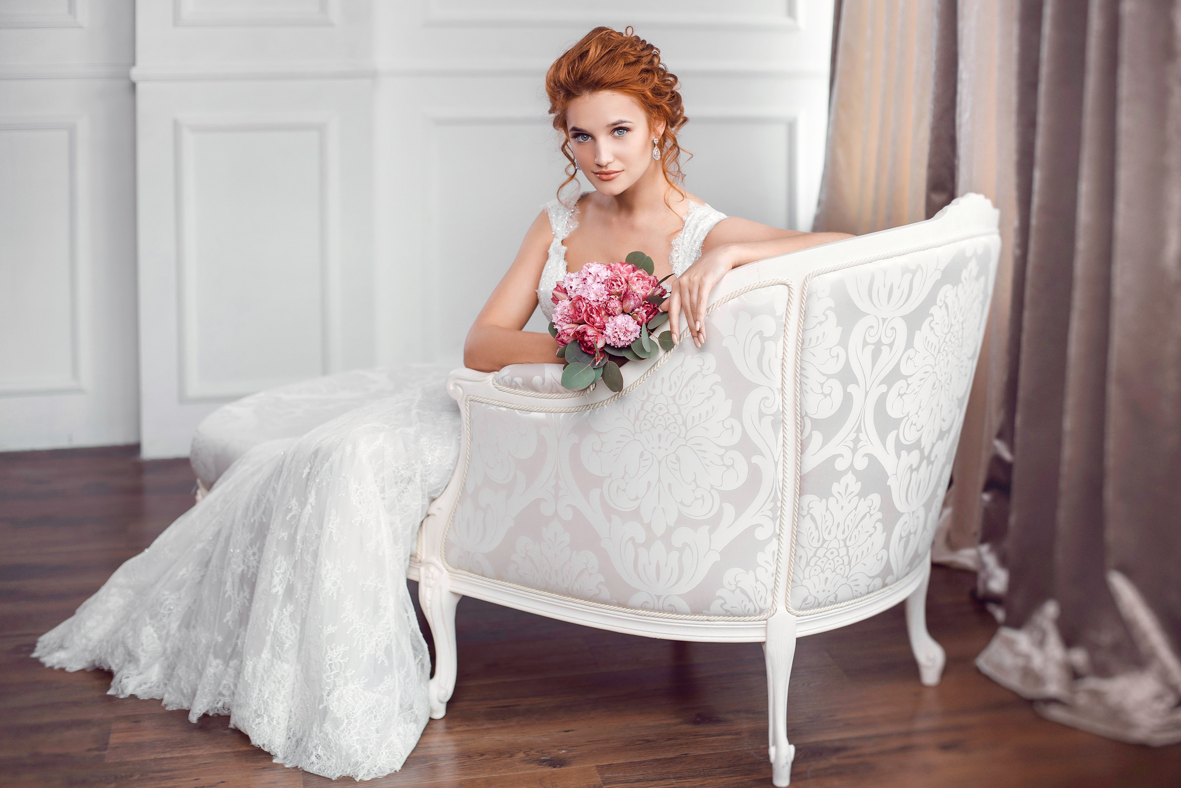 Download mobile wallpaper Bouquet, Redhead, Bride, Model, Women, Blue Eyes, Wedding Dress, White Dress for free.