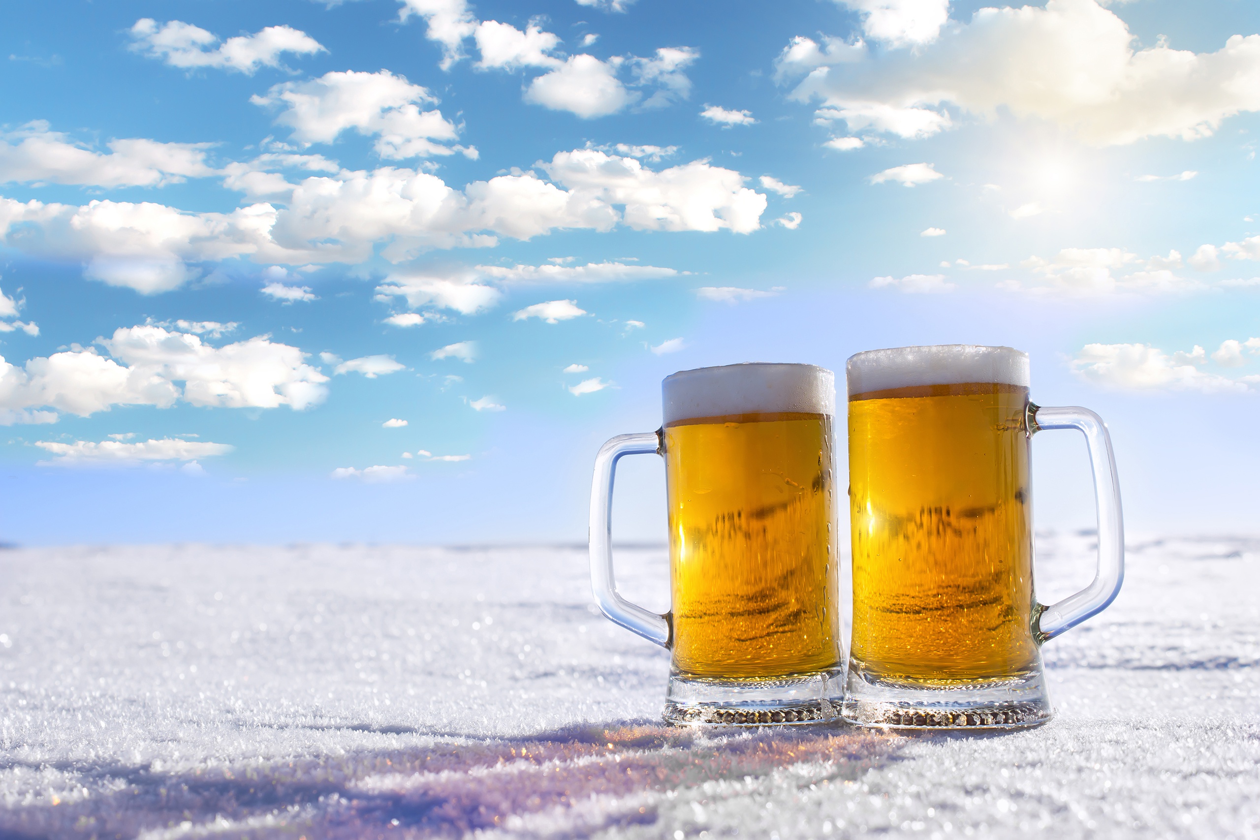Handy-Wallpaper Schnee, Bier, Glas, Nahrungsmittel, Getränk, Alkohol kostenlos herunterladen.