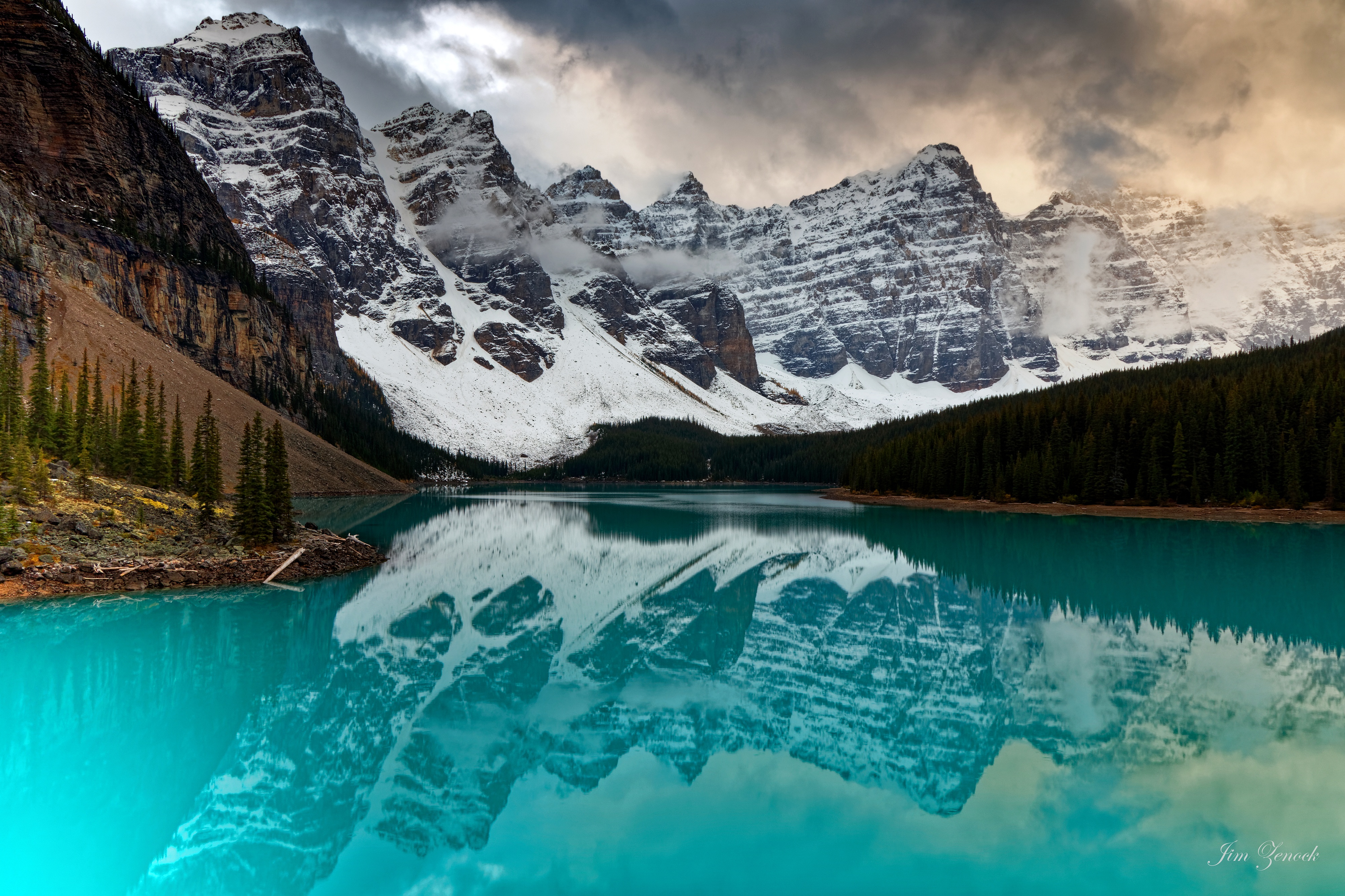 Handy-Wallpaper Natur, Seen, See, Kanada, Gebirge, Alberta, Moränensee, Banff Nationalpark, Erde/natur kostenlos herunterladen.