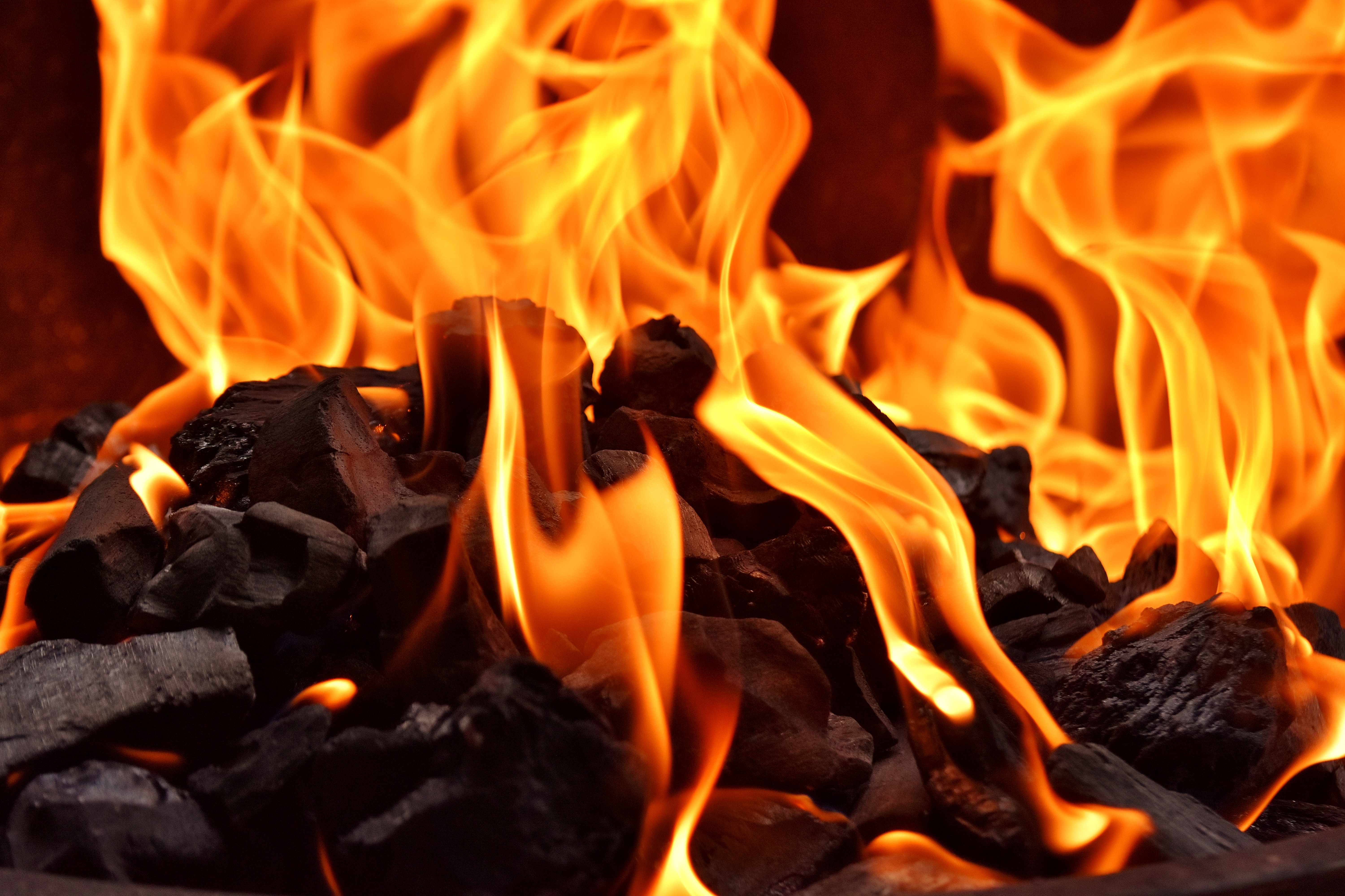 148812 télécharger l'image flamme, feu, bonfire, divers, angle, coin - fonds d'écran et économiseurs d'écran gratuits