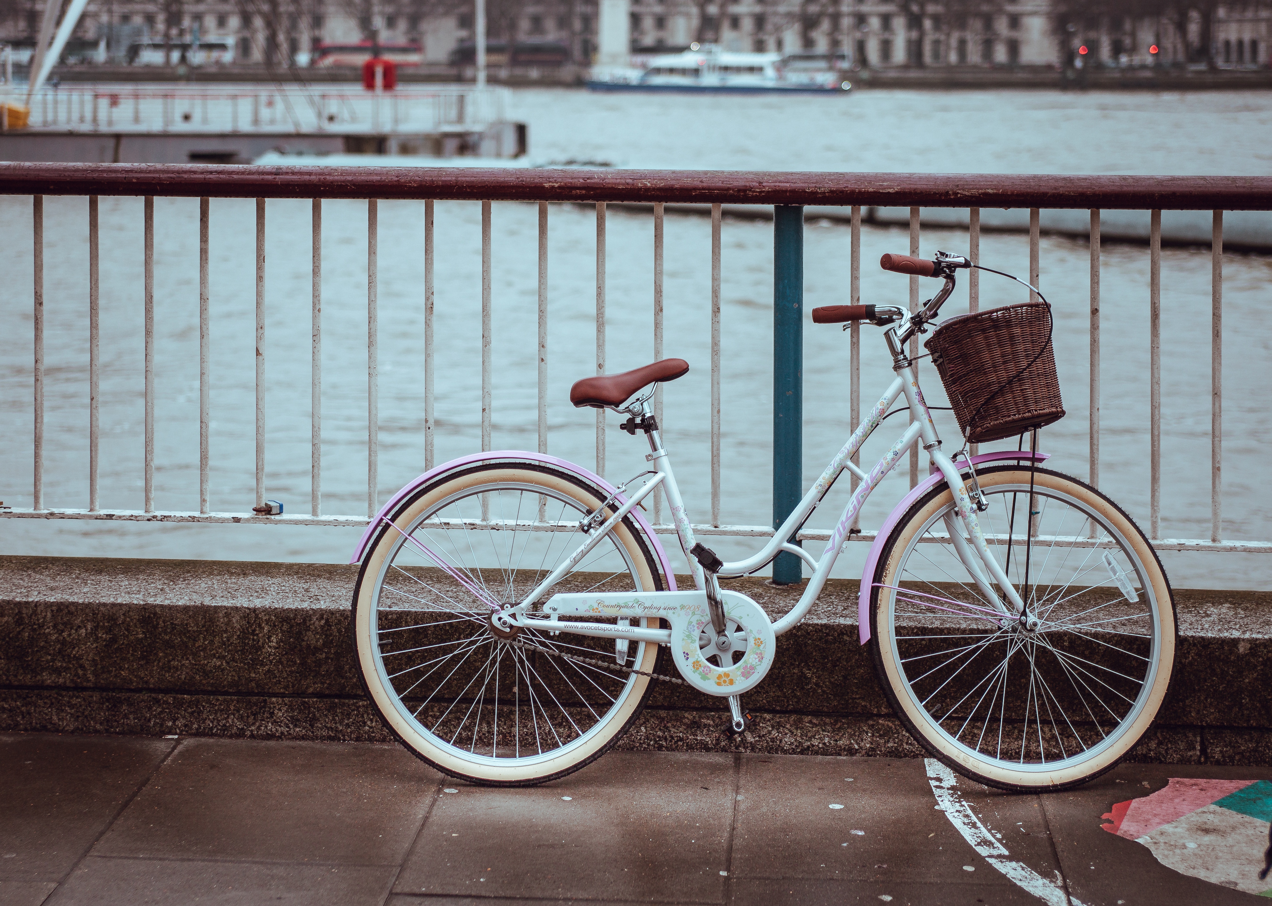 Téléchargez des papiers peints mobile Pont, Divers, Panier, Bicyclette gratuitement.