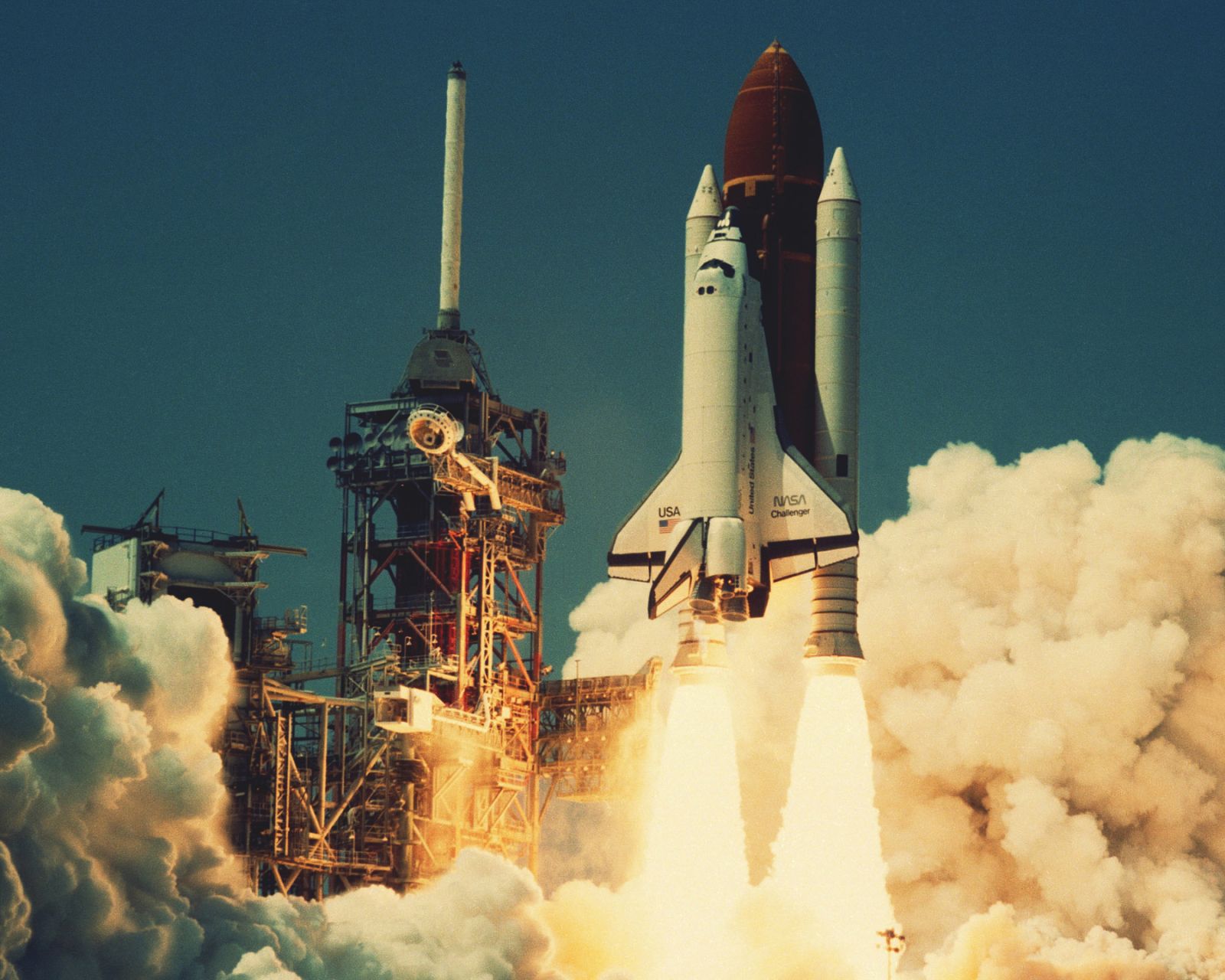 1120116 Hintergrundbilder und Space Shuttle Herausforderer Bilder auf dem Desktop. Laden Sie  Bildschirmschoner kostenlos auf den PC herunter