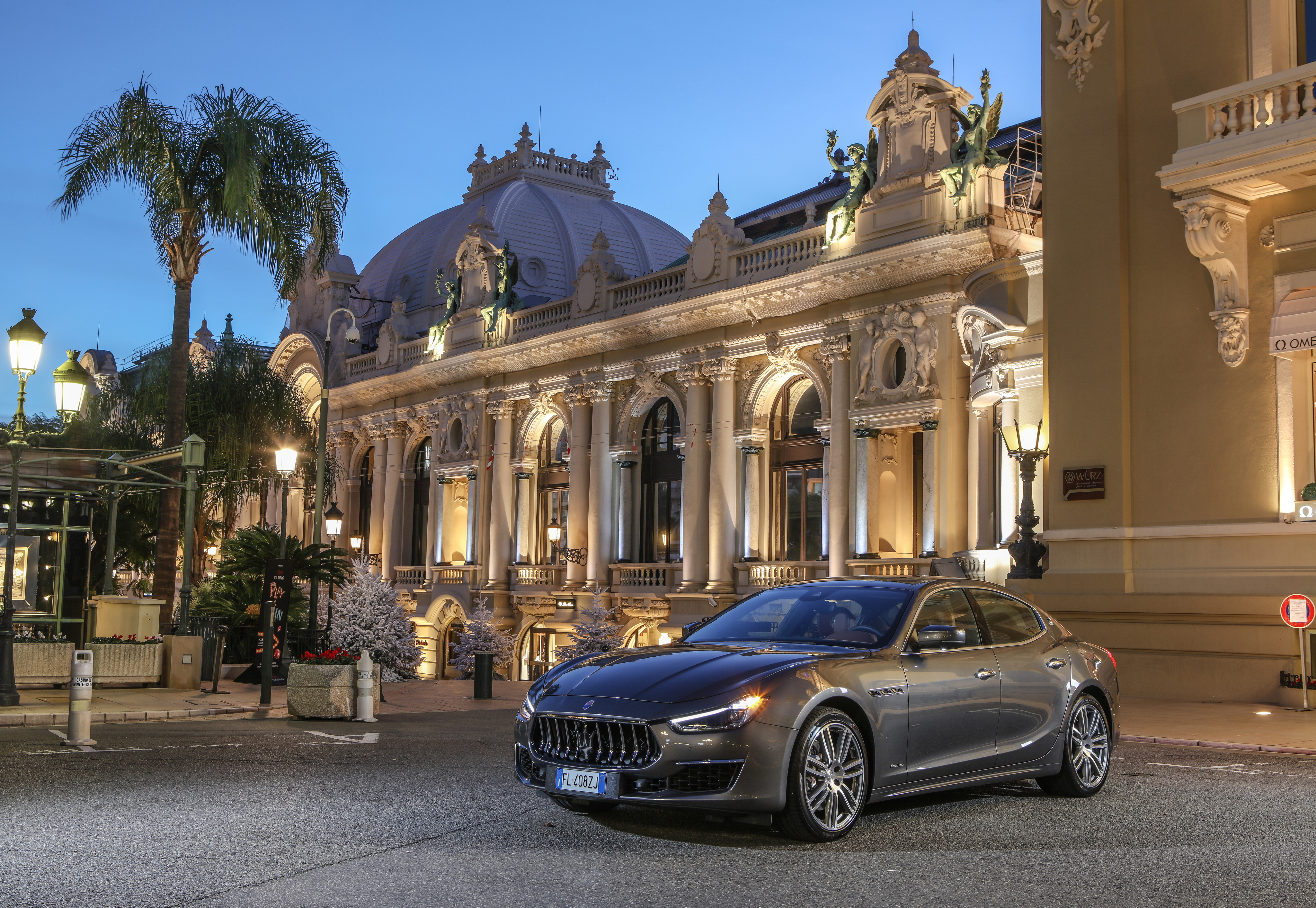 Laden Sie das Maserati, Autos, Maserati Ghibli, Fahrzeuge, Großer Tourer, Silbernes Auto-Bild kostenlos auf Ihren PC-Desktop herunter