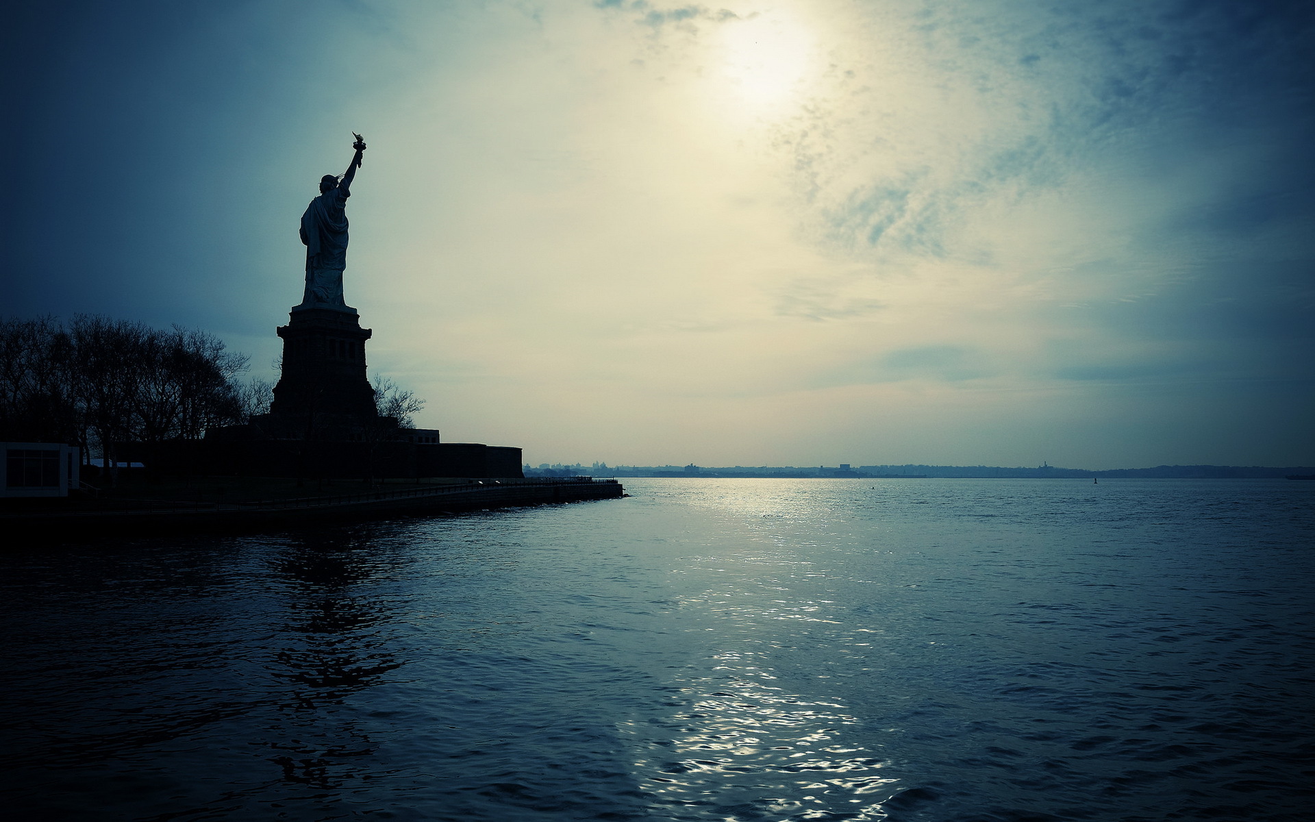 Download mobile wallpaper Statue Of Liberty, Man Made for free.