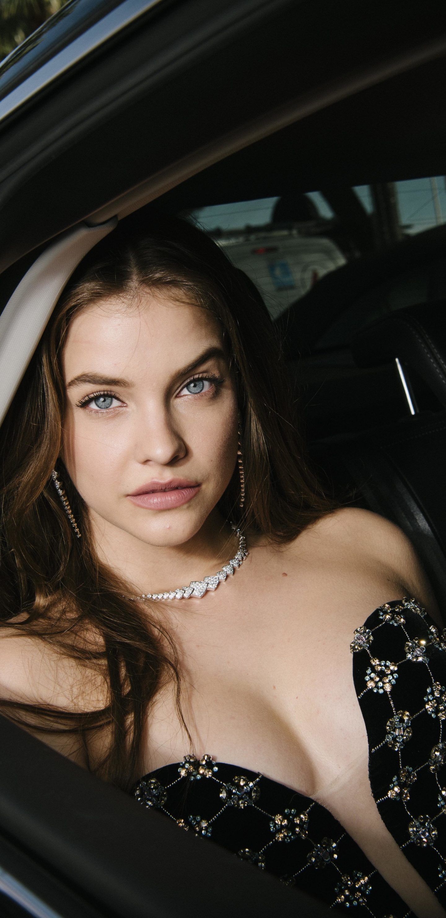 Download mobile wallpaper Brunette, Model, Blue Eyes, Celebrity, Barbara Palvin, Hungarian for free.