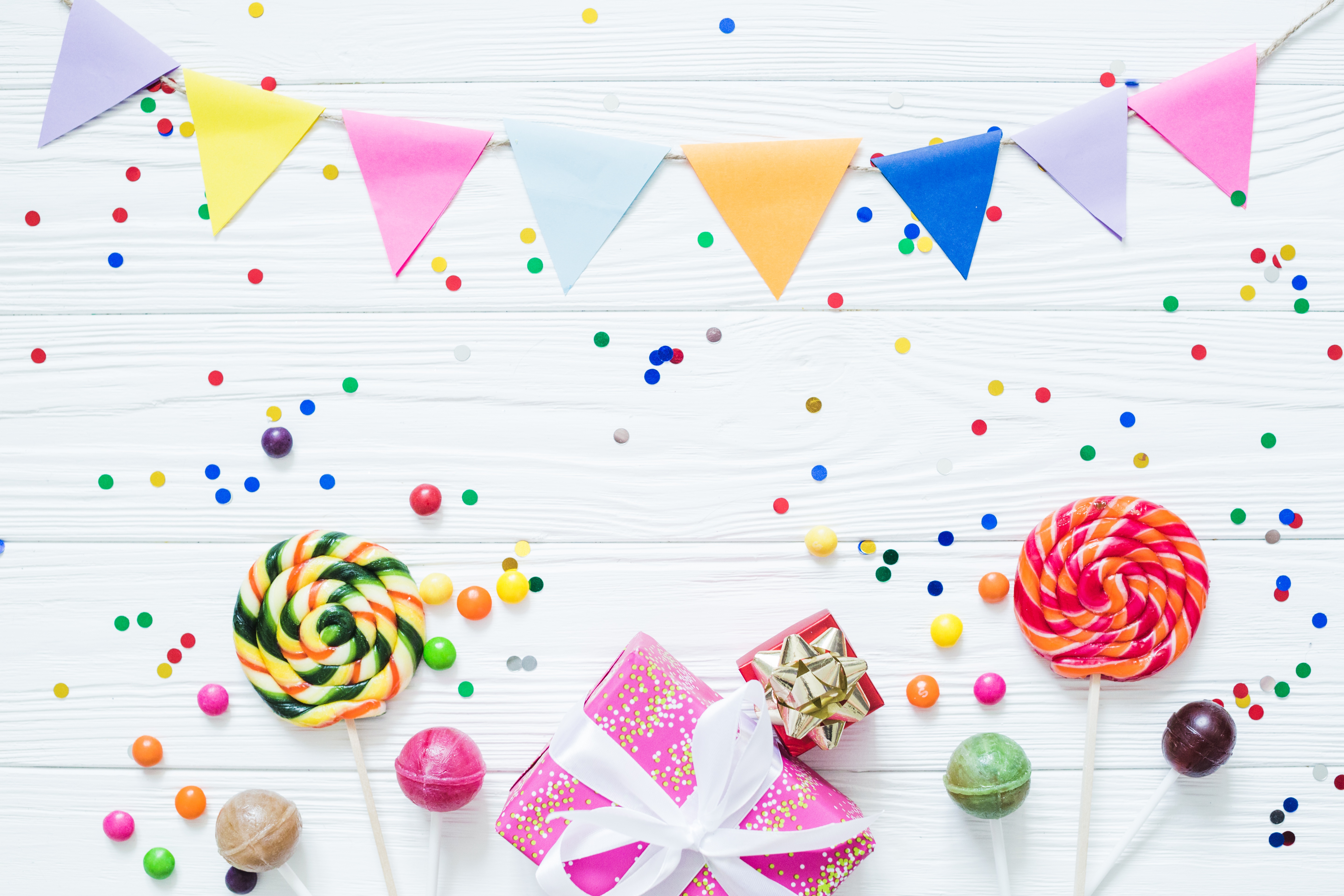 Free download wallpaper Holiday, Gift, Lollipop, Candy, Birthday on your PC desktop