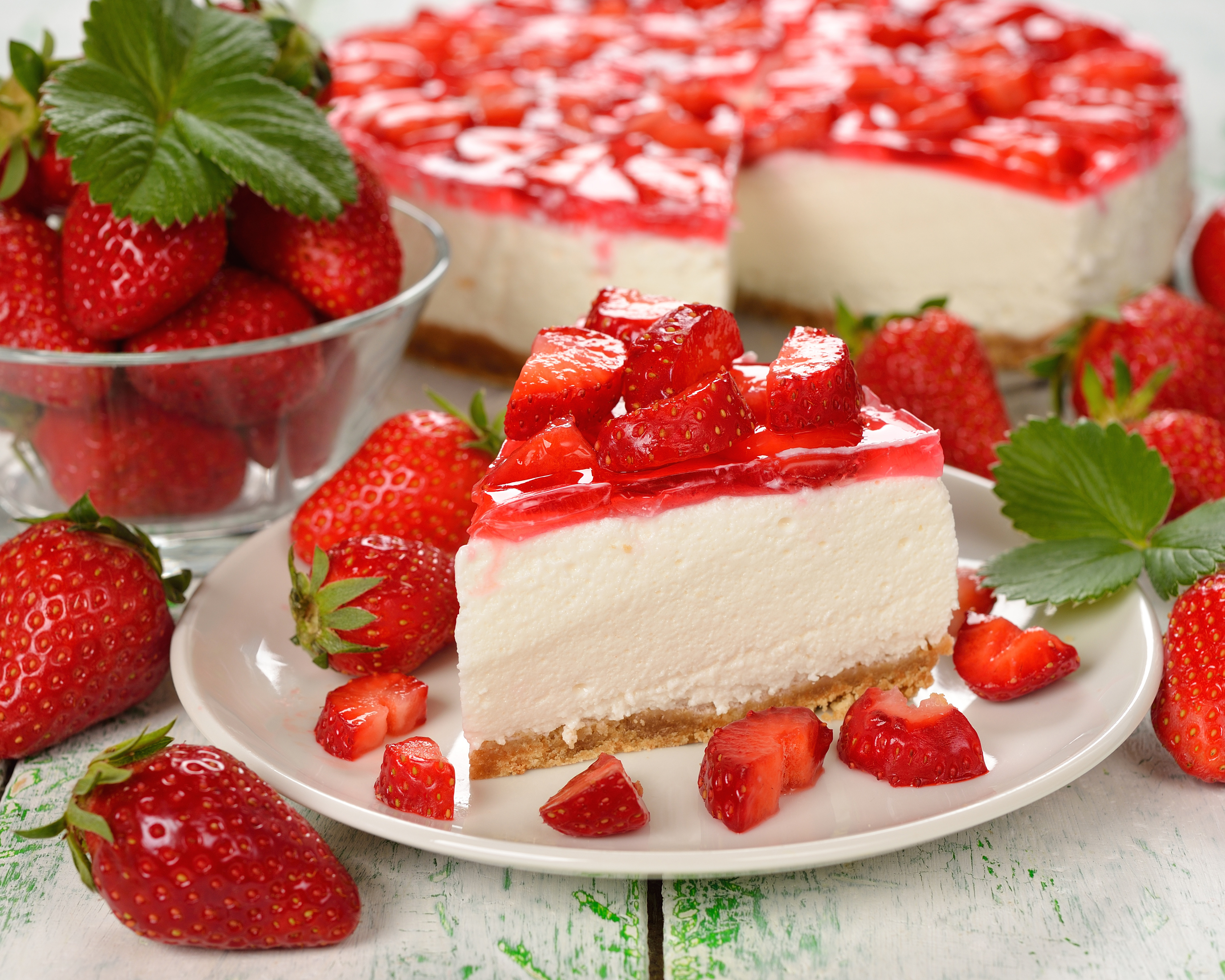 Free download wallpaper Food, Strawberry, Dessert, Still Life, Cake, Berry, Fruit, Cheesecake, Pastry on your PC desktop