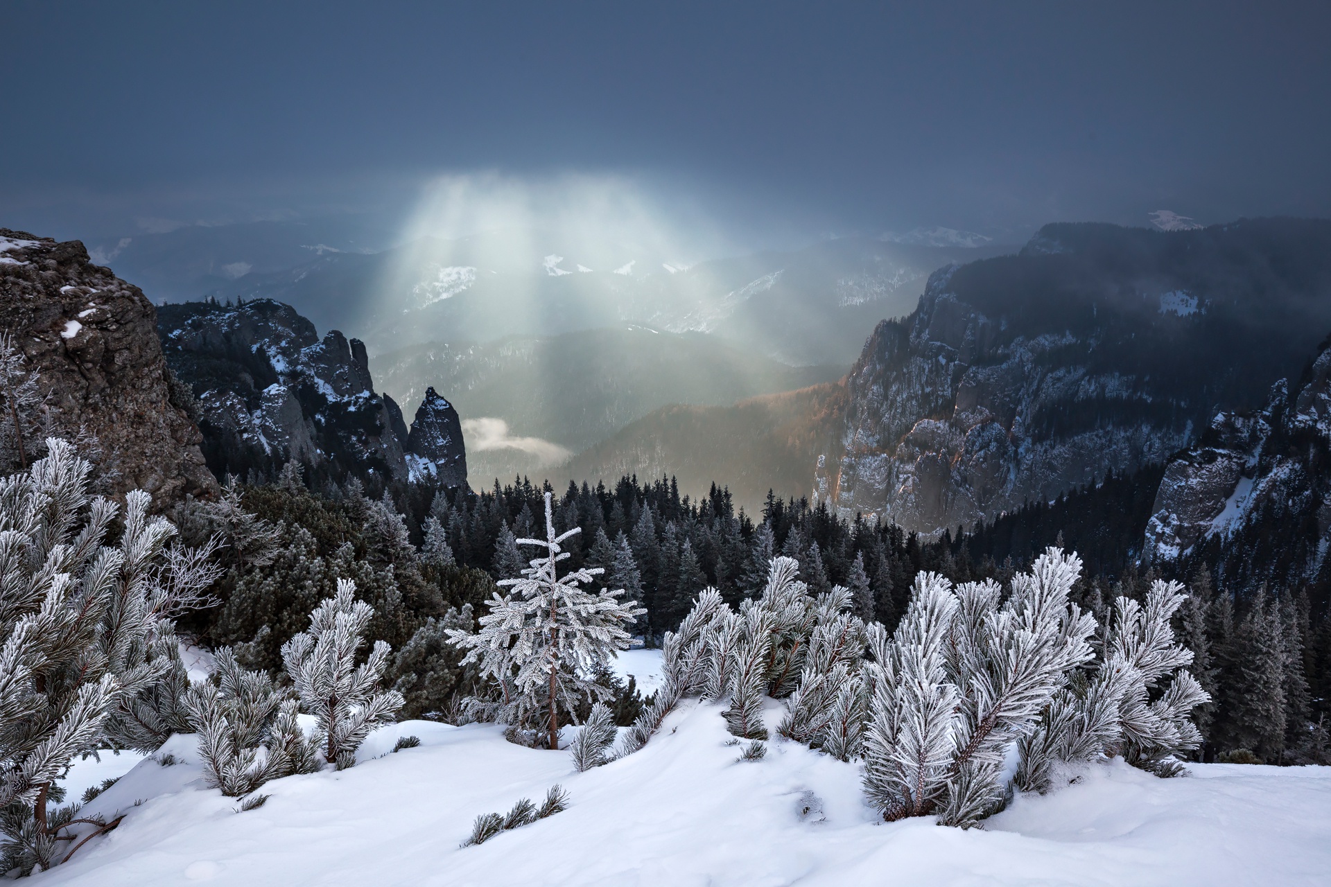 Download mobile wallpaper Landscape, Winter, Nature, Earth, Sunbeam for free.