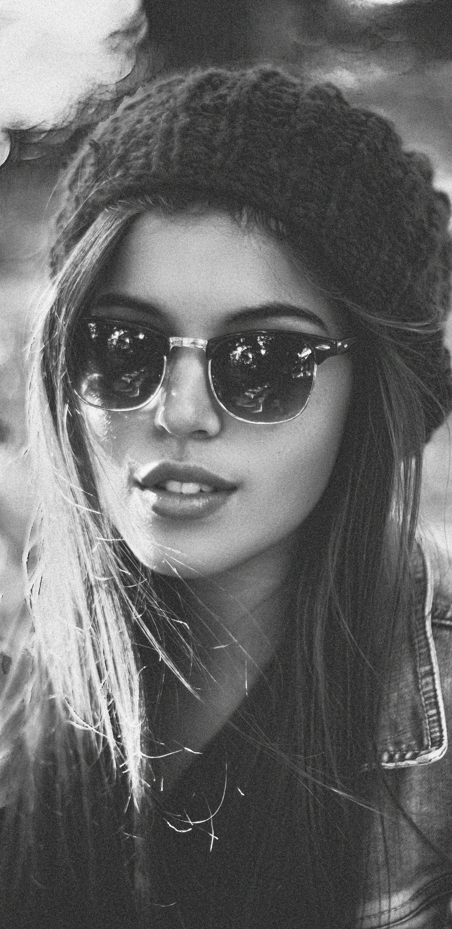 Download mobile wallpaper Hat, Sunglasses, Model, Women, Black & White for free.