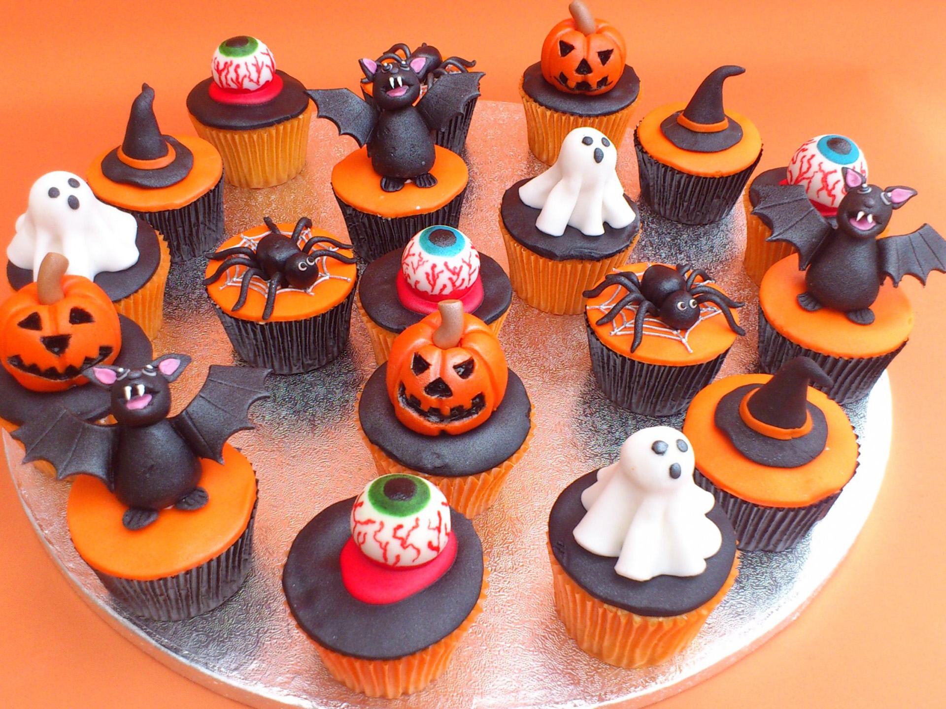 Laden Sie das Feiertage, Halloween, Cupcake-Bild kostenlos auf Ihren PC-Desktop herunter
