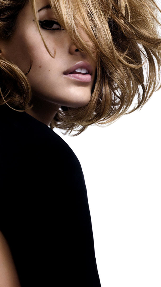 Download mobile wallpaper Celebrity, Eva Mendes for free.