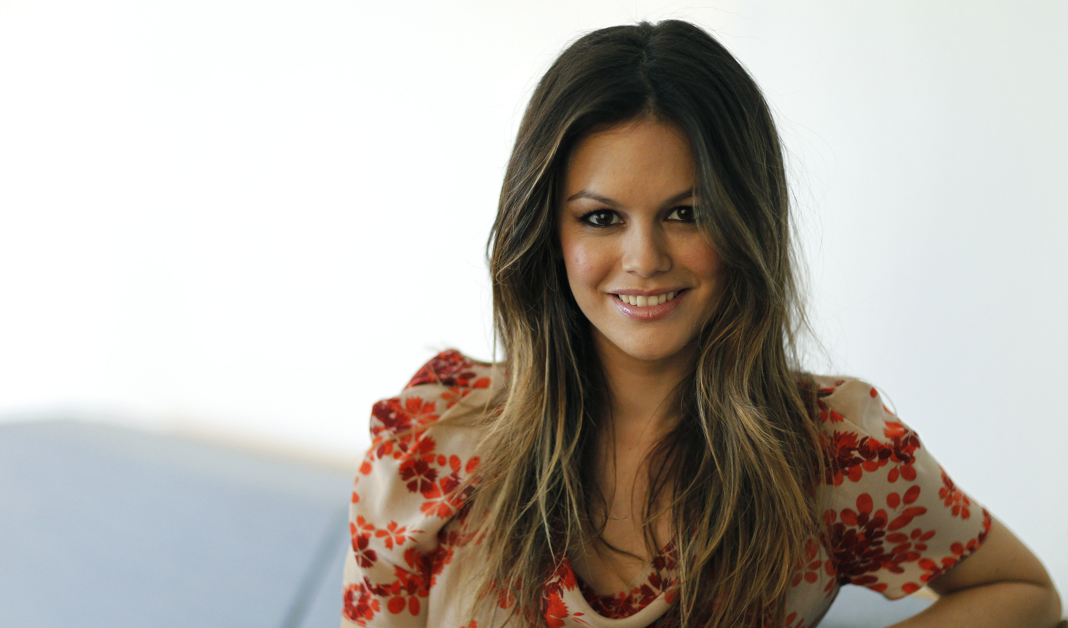 Téléchargez gratuitement l'image Brune, Yeux Marrons, Célébrités, Actrice, Rachel Bilson sur le bureau de votre PC