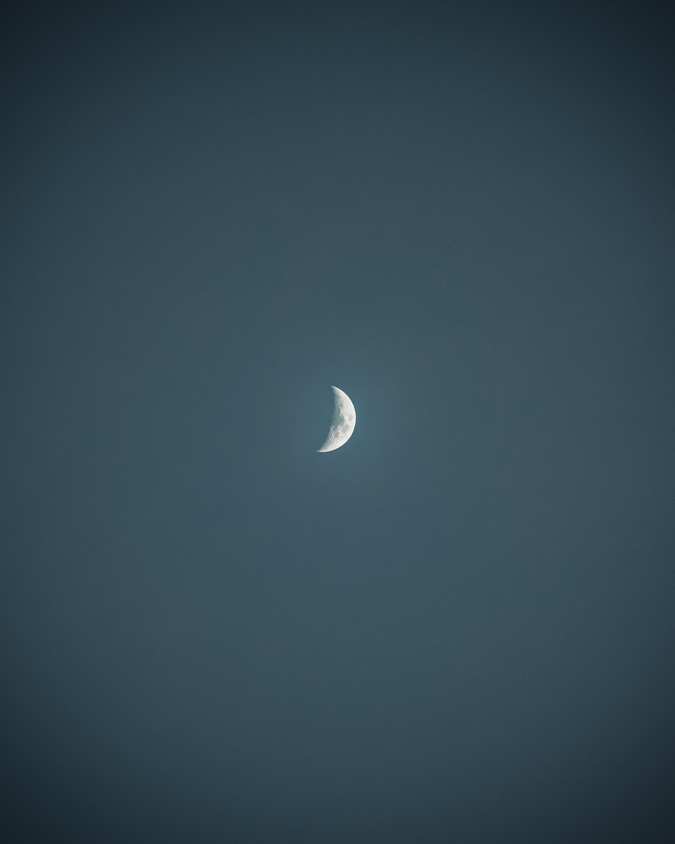 Free download wallpaper Sky, Evening, Moon, Minimalism on your PC desktop