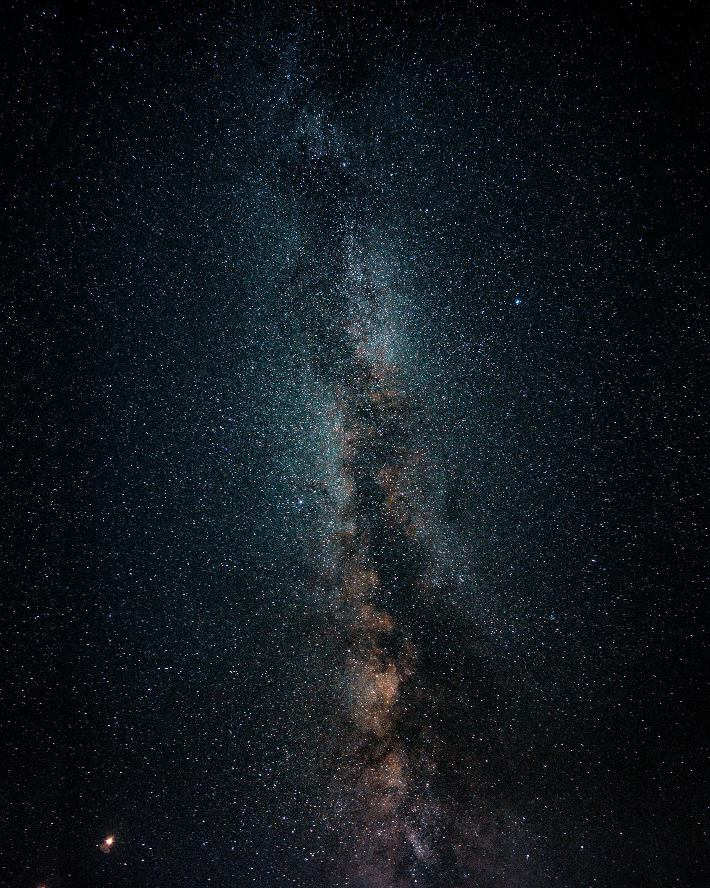 123530 Bild herunterladen sternenhimmel, dunkel, universum, sterne, die milchstrasse, milchstraße - Hintergrundbilder und Bildschirmschoner kostenlos