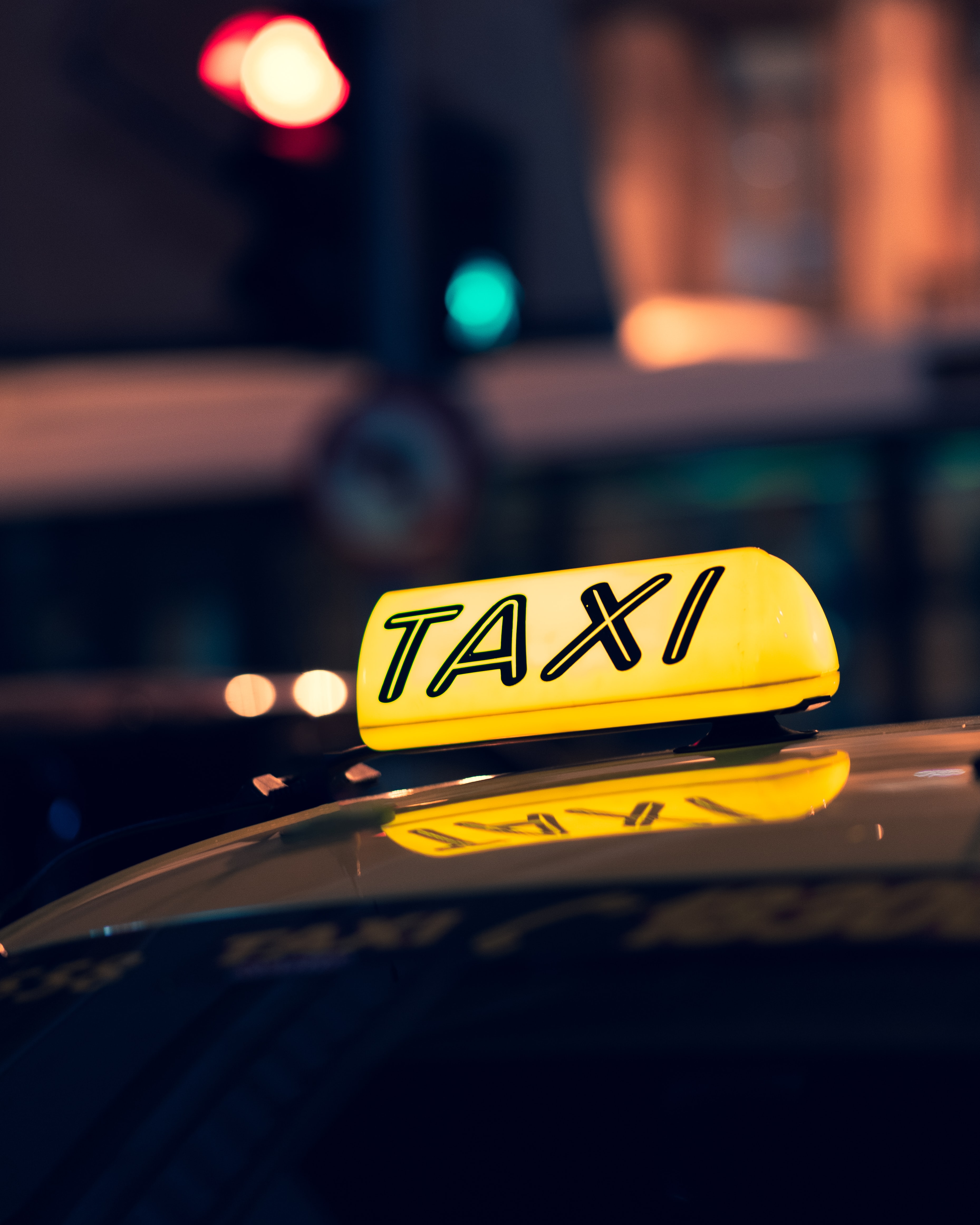 Популярные заставки и фоны Такси на компьютер