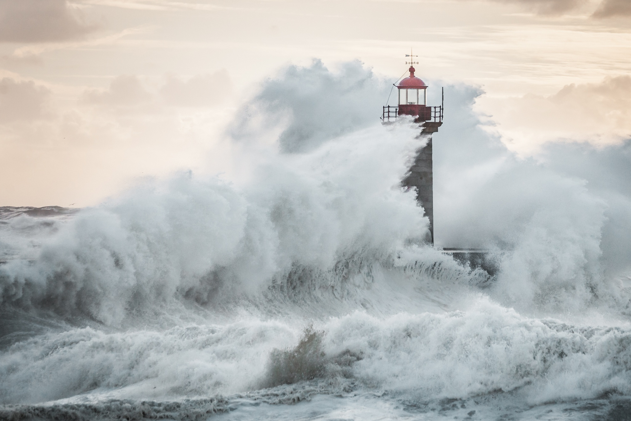 Download mobile wallpaper Sea, Ocean, Lighthouse, Storm, Man Made for free.