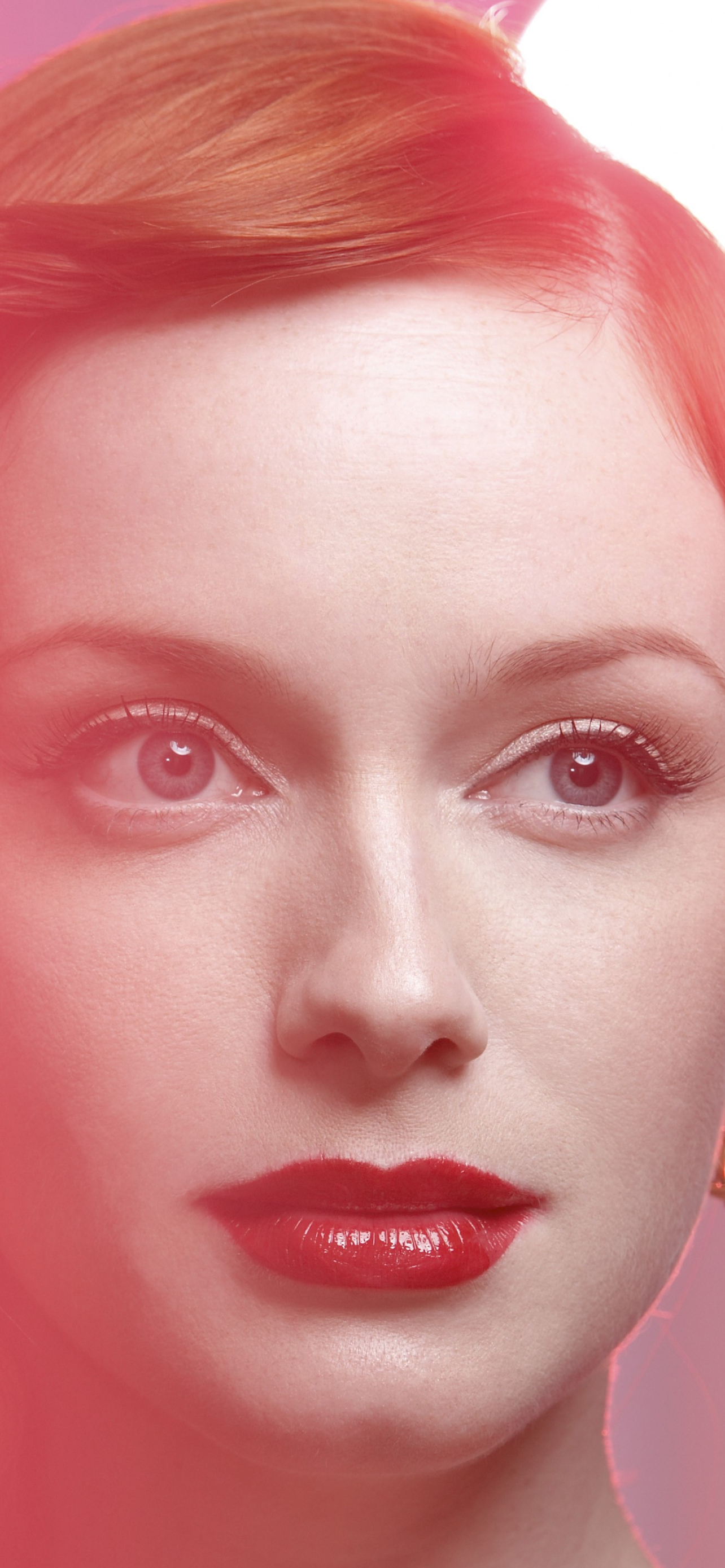 Download mobile wallpaper Blue Eyes, Celebrity, Actress, Lipstick, Christina Hendricks for free.