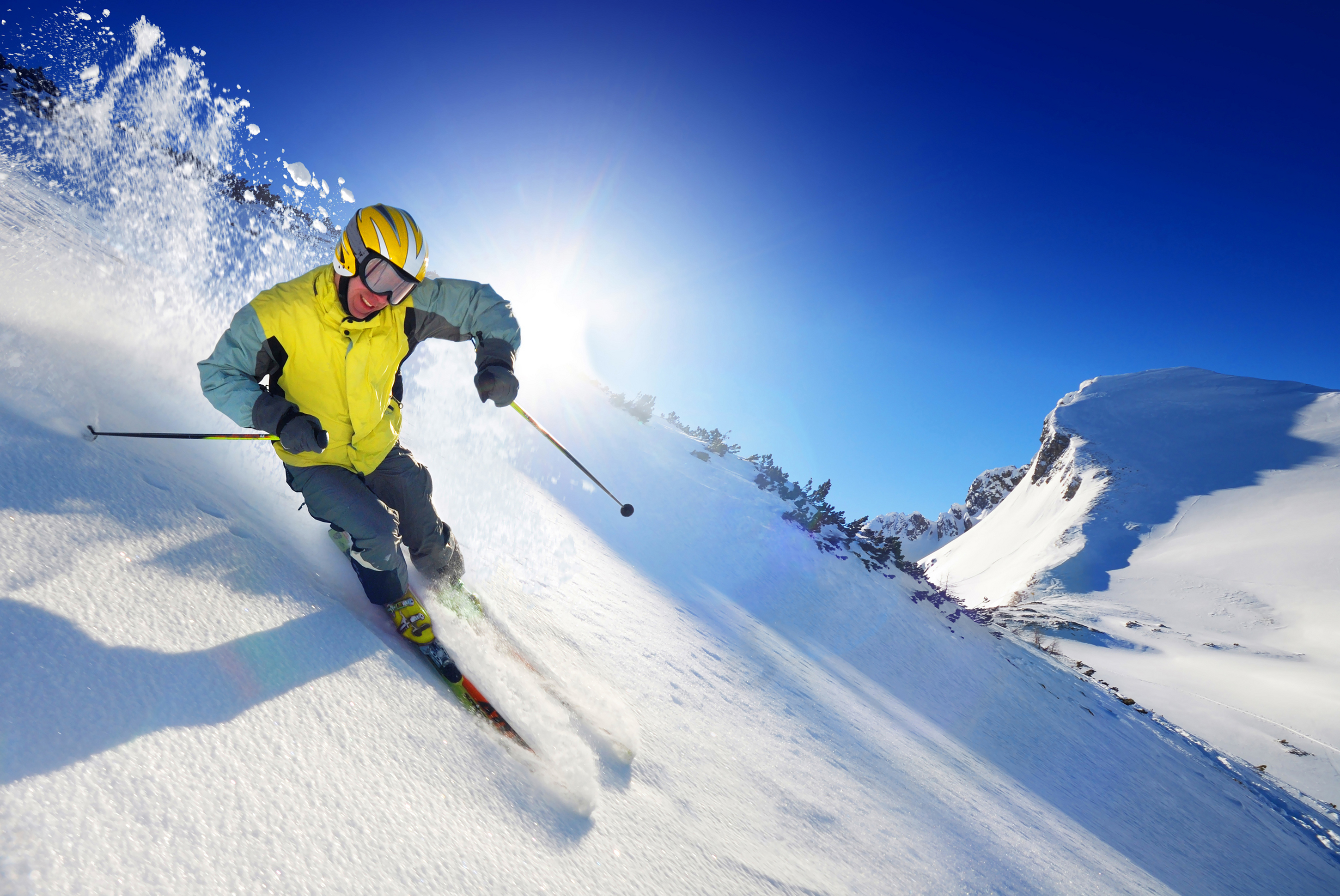 Скачать картинку Зима, Снег, Виды Спорта, Катание На Лыжах в телефон бесплатно.