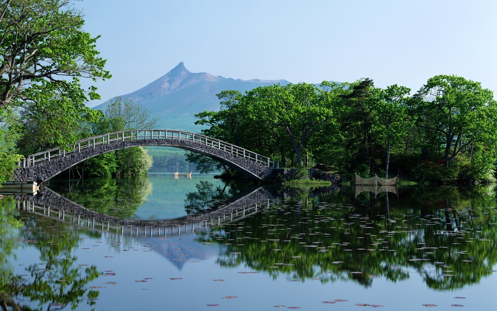 Скачать картинку Япония, Мост, Мосты, Ландшафт, Сделано Человеком в телефон бесплатно.