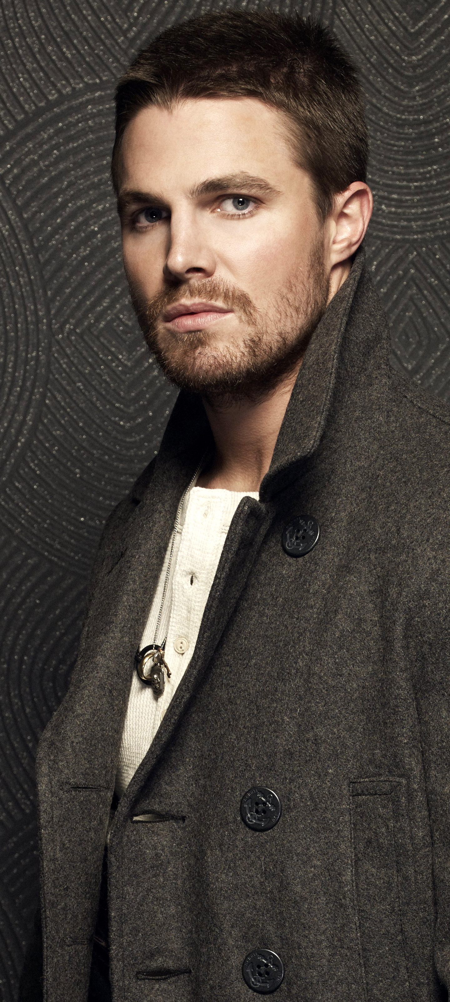 Download mobile wallpaper Celebrity, Stephen Amell for free.