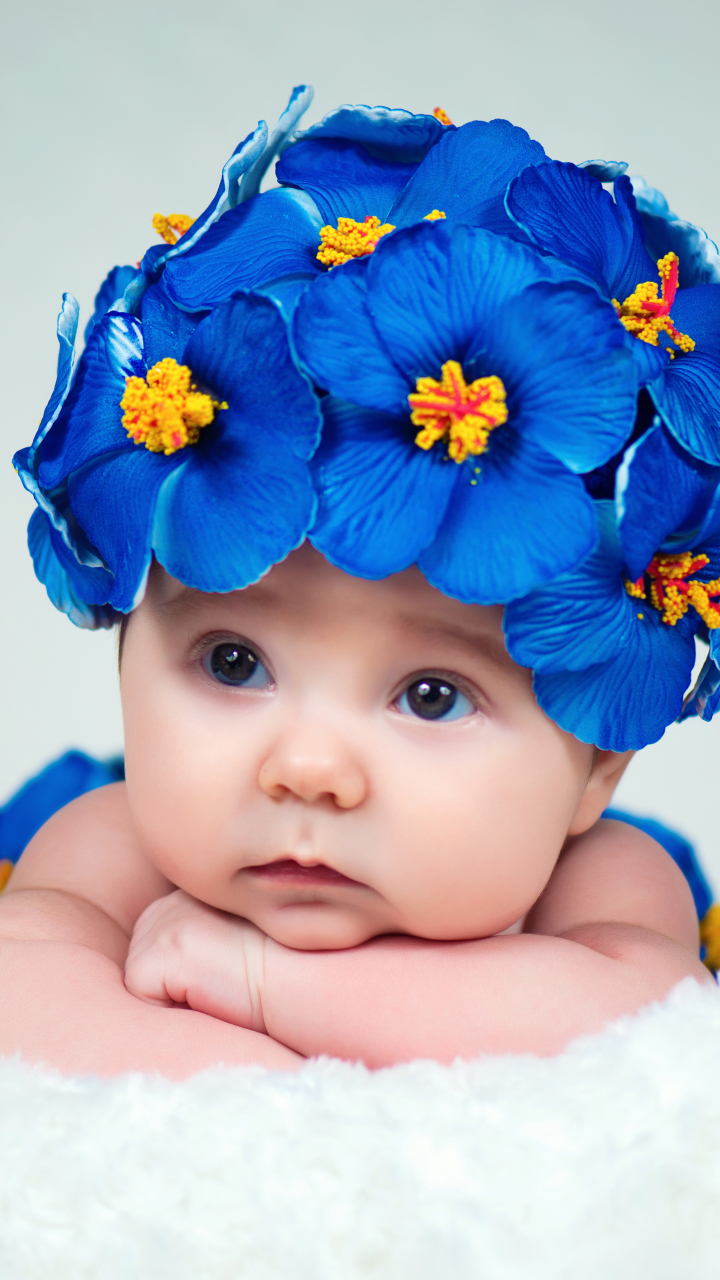 Handy-Wallpaper Blume, Süß, Kranz, Fotografie, Baby, Blaue Blume kostenlos herunterladen.