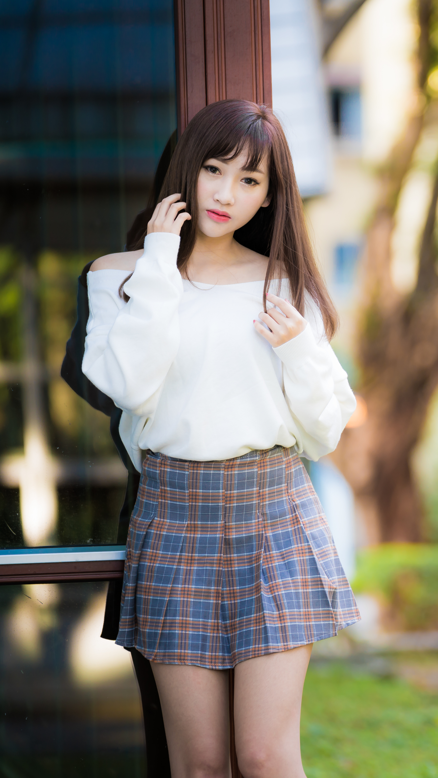 Download mobile wallpaper Brunette, Model, Skirt, Women, Asian, Depth Of Field for free.