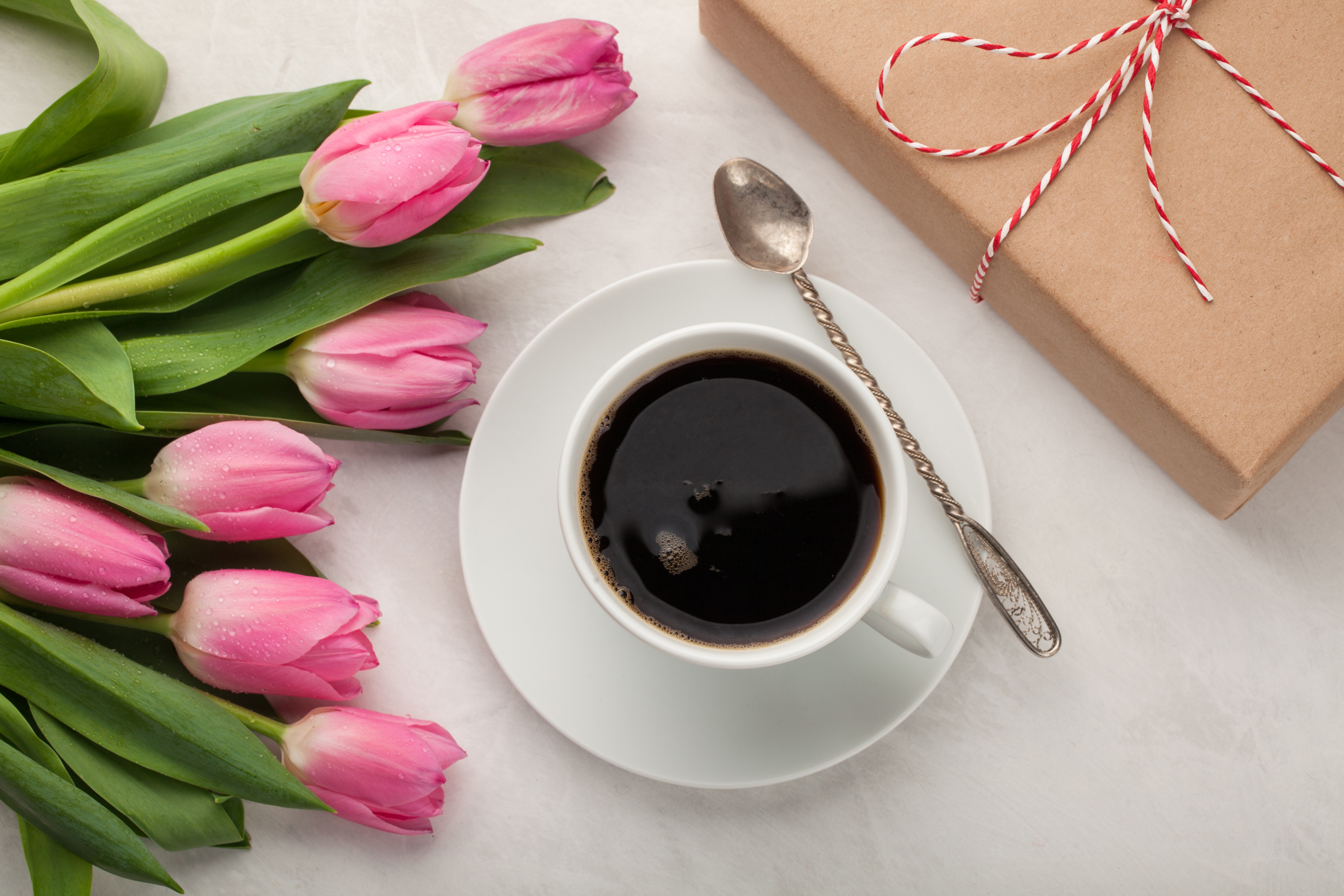 無料モバイル壁紙チューリップ, カップ, 静物, 花, 食べ物, ピンクの花, コーヒーをダウンロードします。
