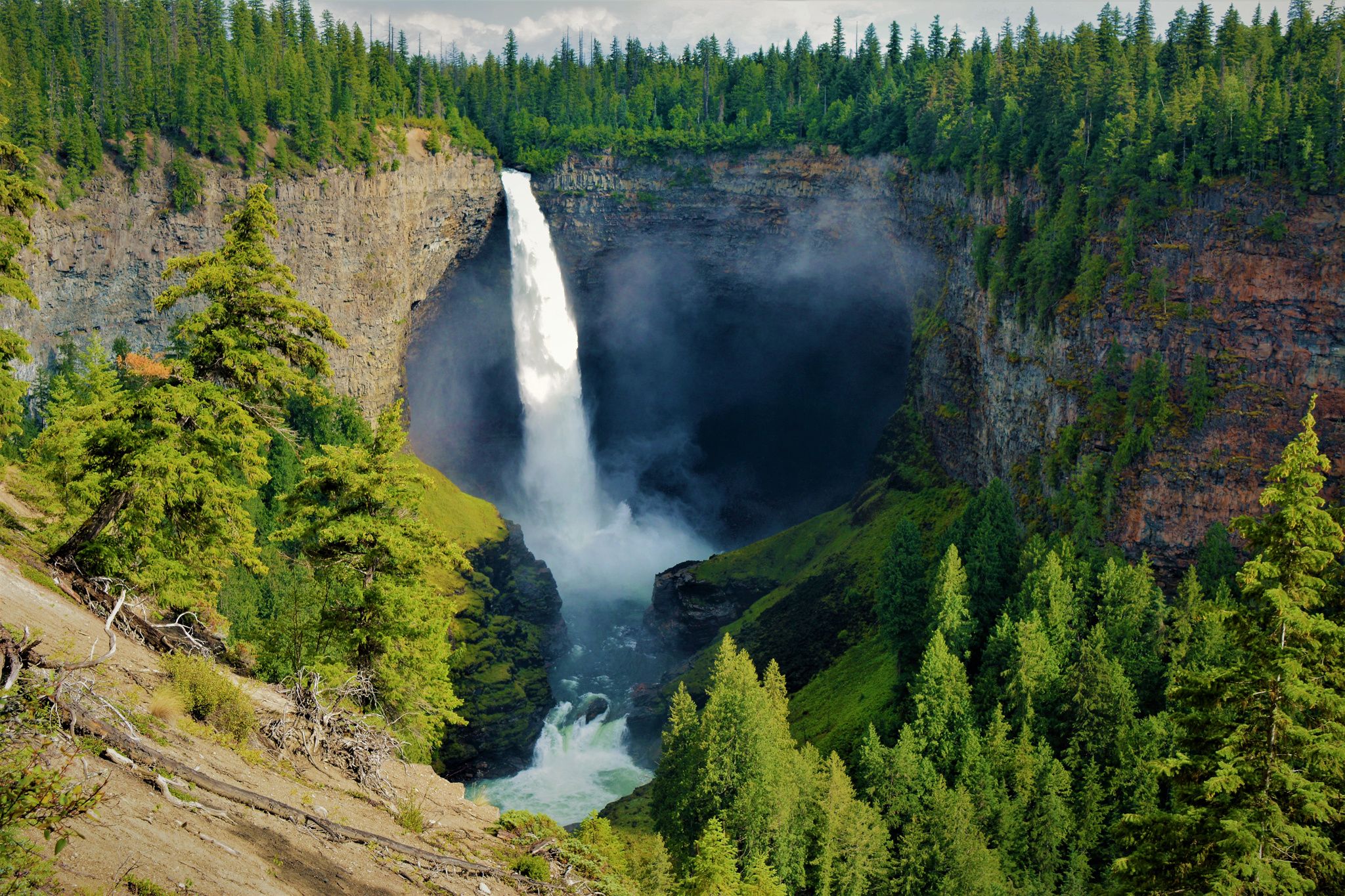Скачать обои бесплатно Природа, Водопады, Канада, Водопад, Земля/природа, Утёс картинка на рабочий стол ПК