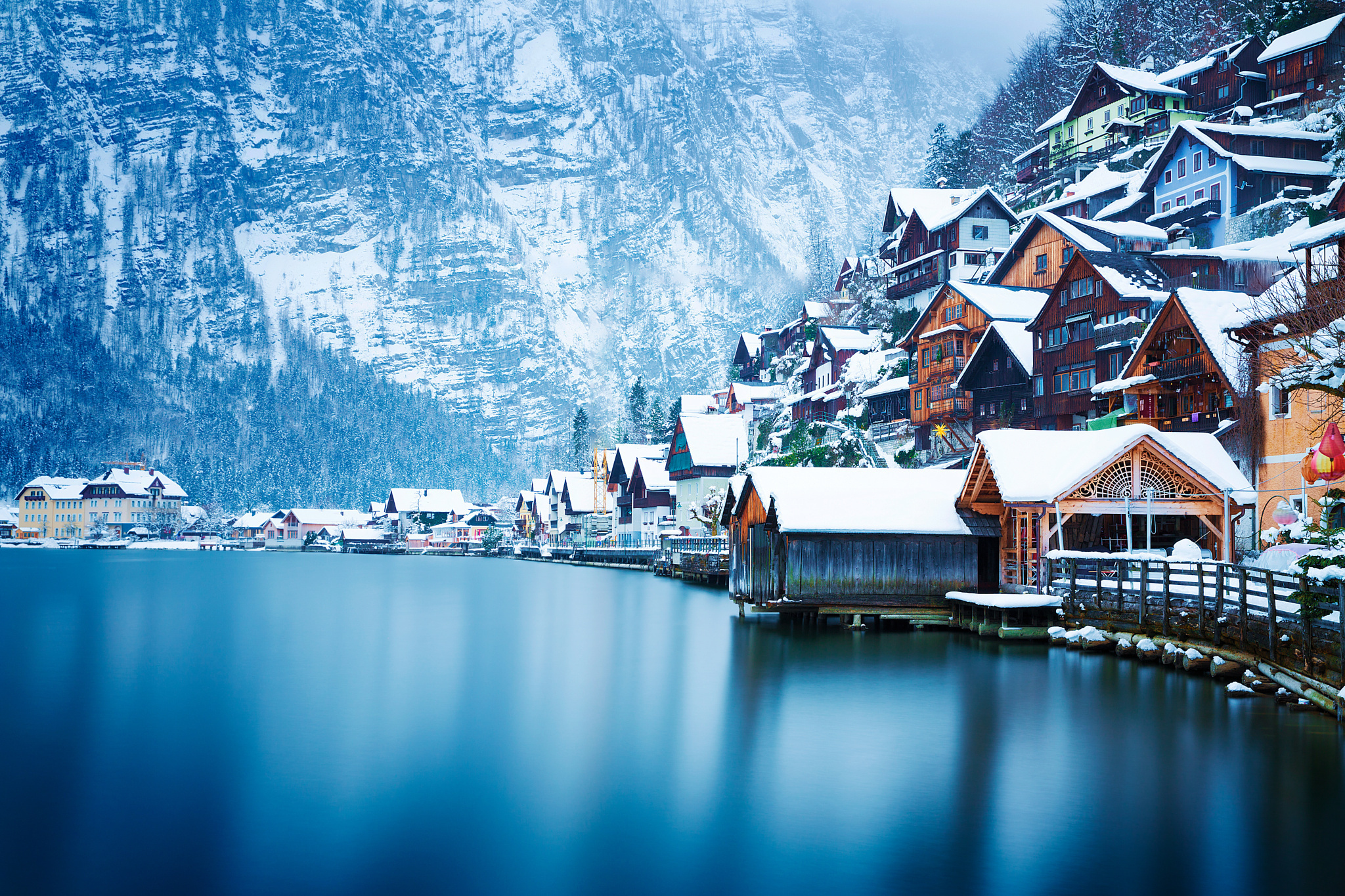 373531 завантажити картинку зима, гальштат, село, створено людиною, австрія, озеро, гора, сніг, міста - шпалери і заставки безкоштовно