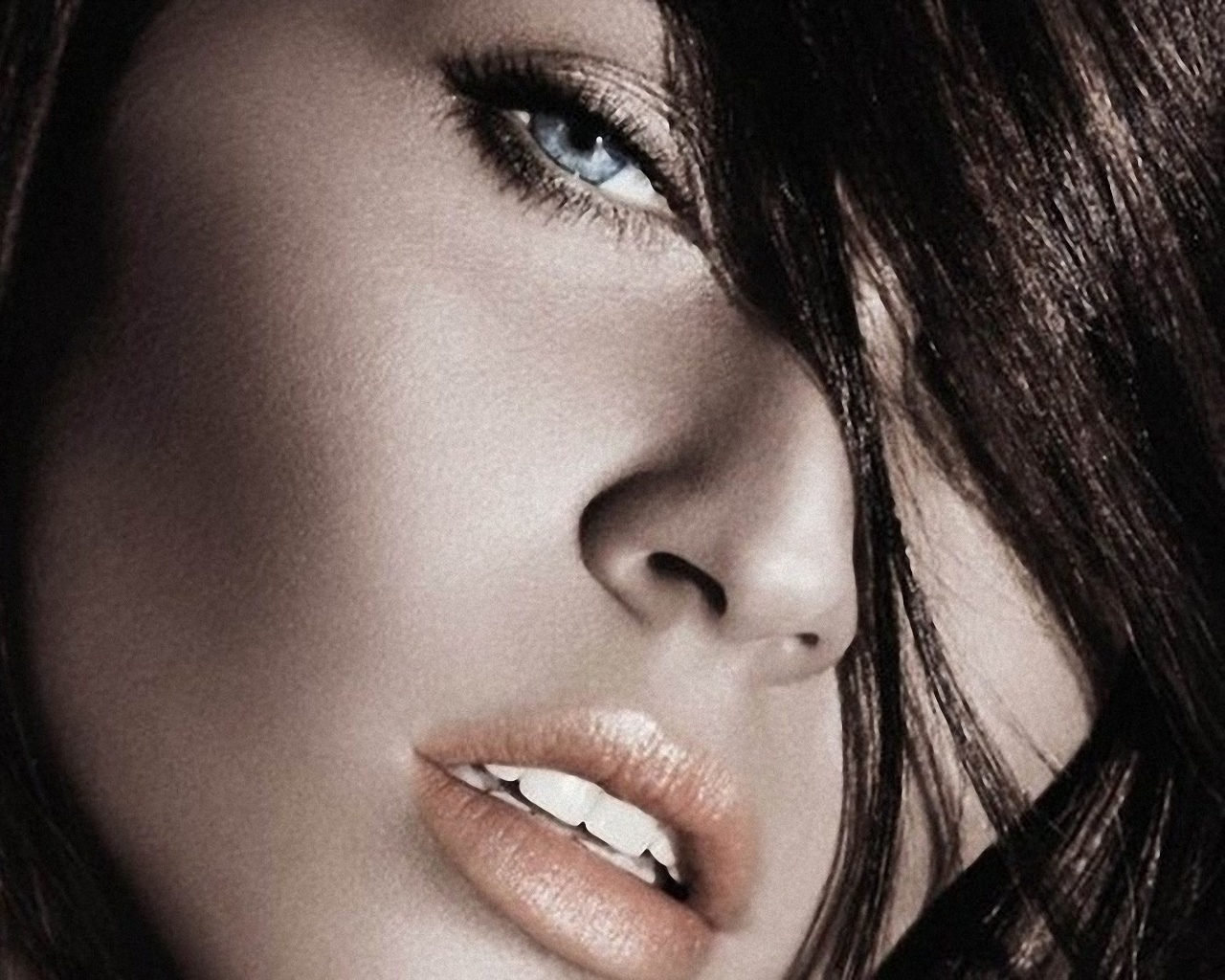 Laden Sie das Megan Fox, Berühmtheiten-Bild kostenlos auf Ihren PC-Desktop herunter