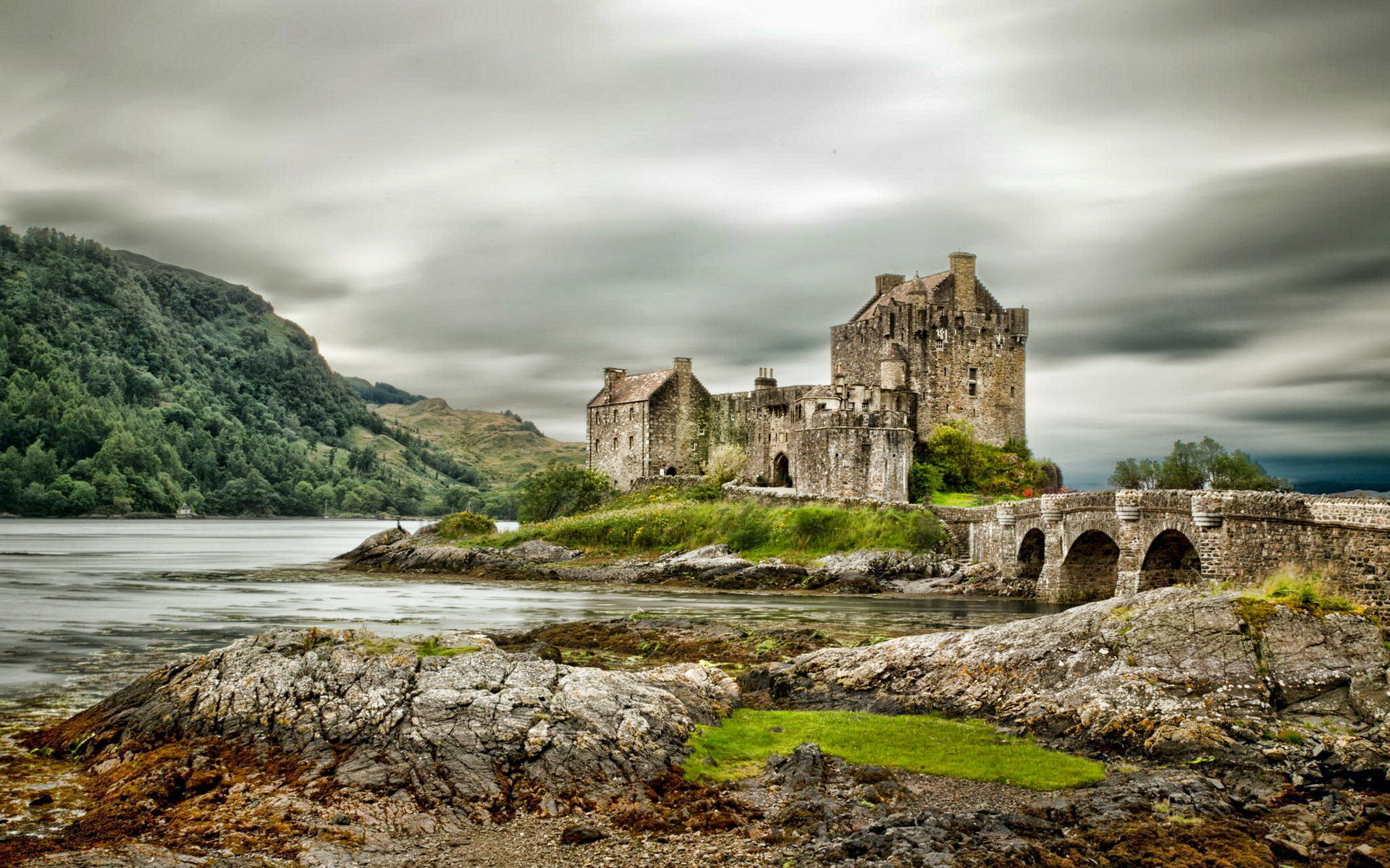 Die besten Eilean Donan Castle-Hintergründe für den Telefonbildschirm