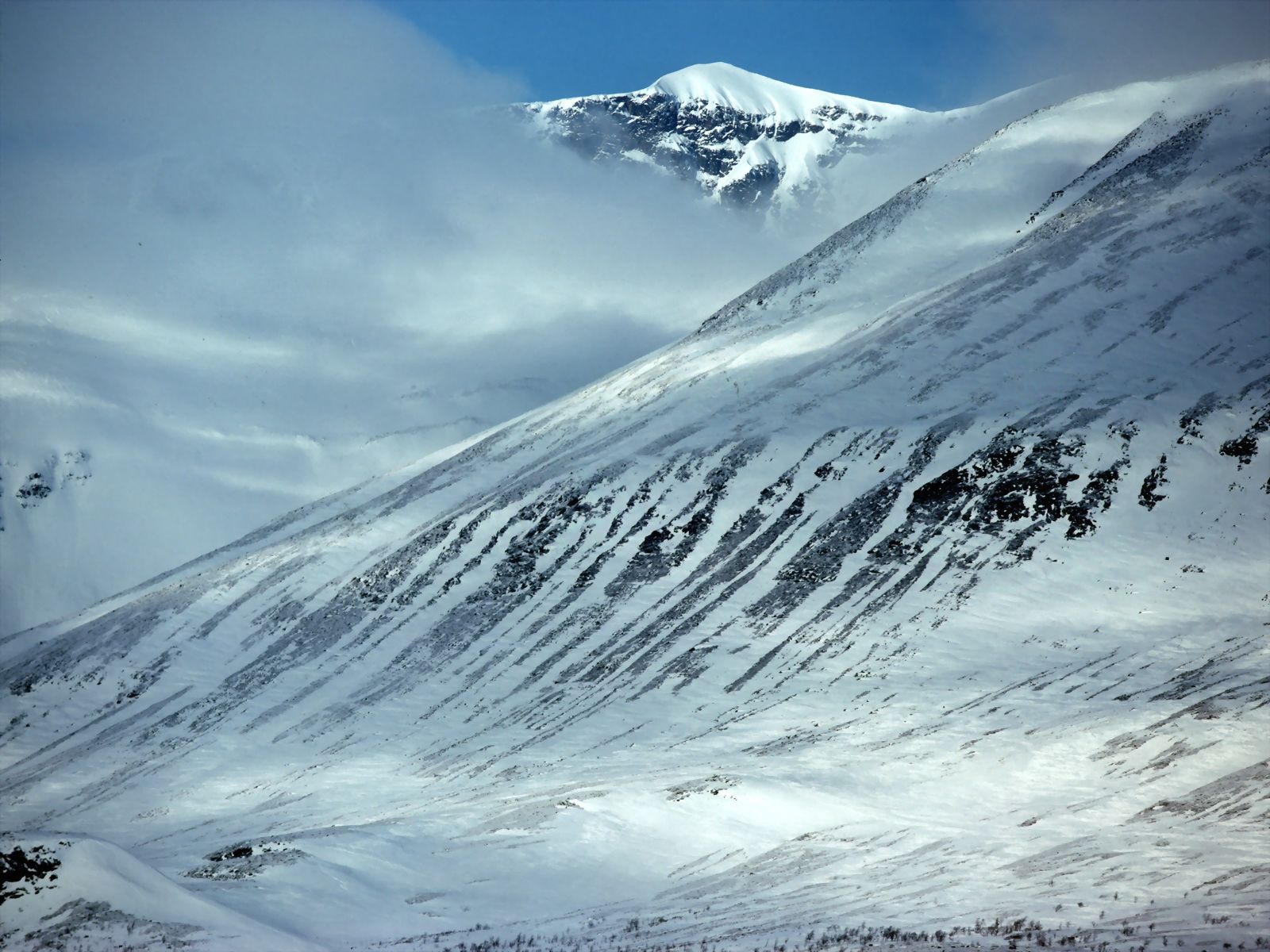 Laden Sie das Natur, Stones, Mountains, Nebel, Pisten, Schnee-Bild kostenlos auf Ihren PC-Desktop herunter
