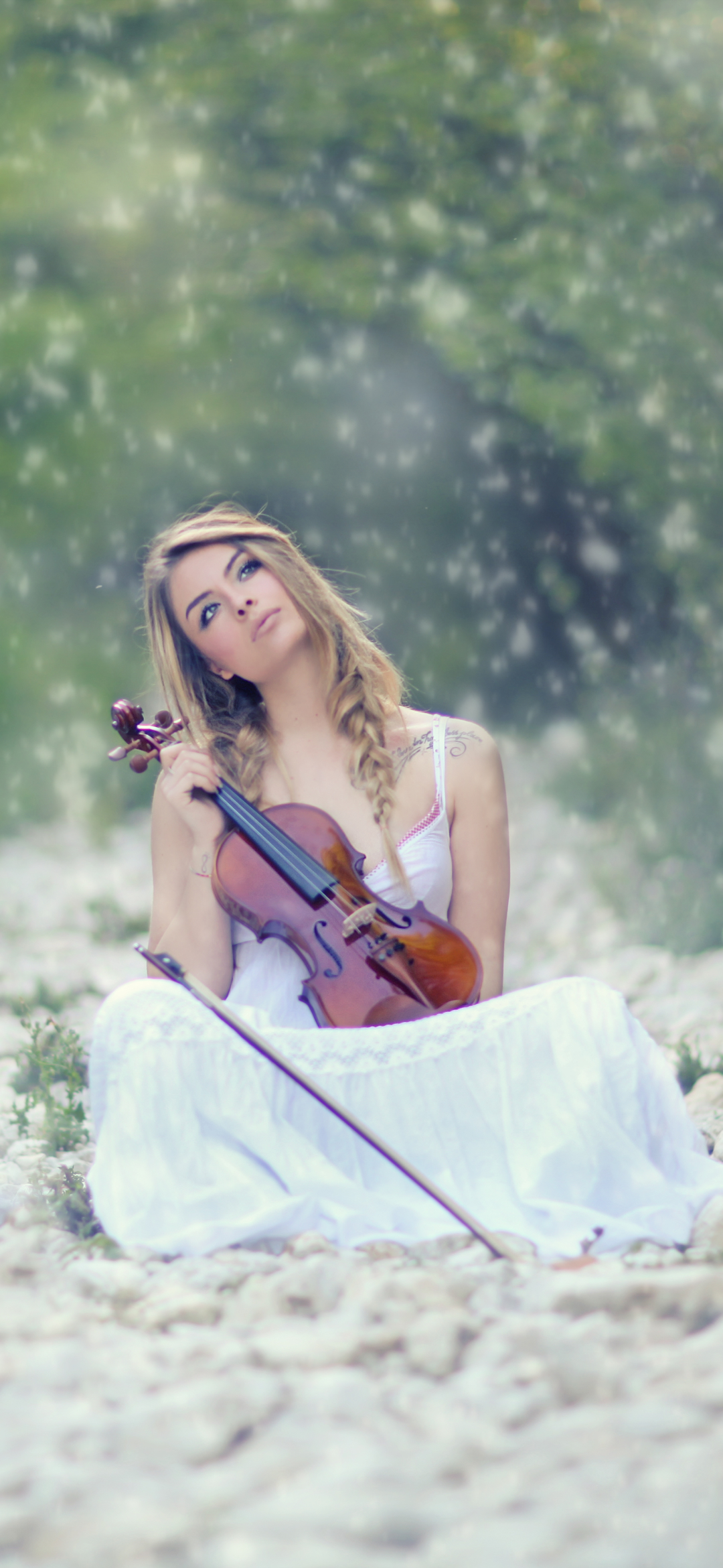 Download mobile wallpaper Mood, Women, Snowfall, Violin for free.