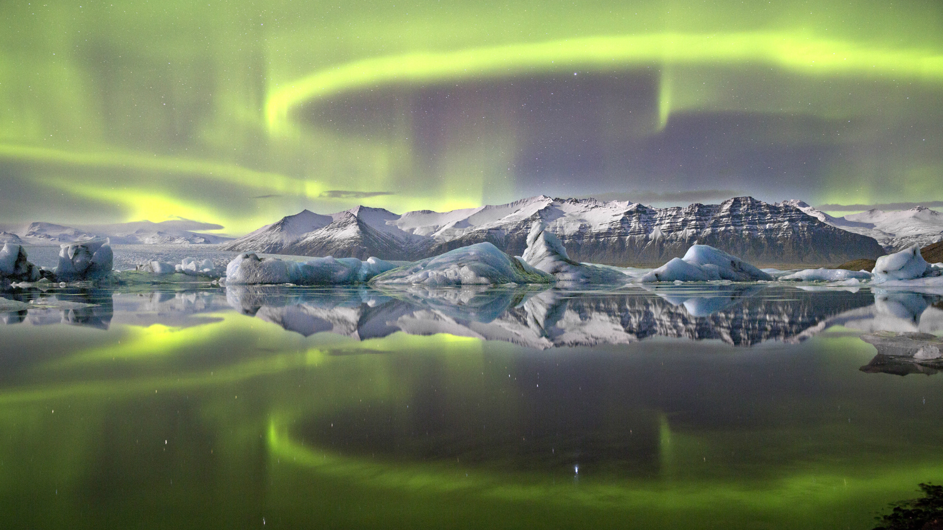 Free download wallpaper Earth, Aurora Borealis on your PC desktop