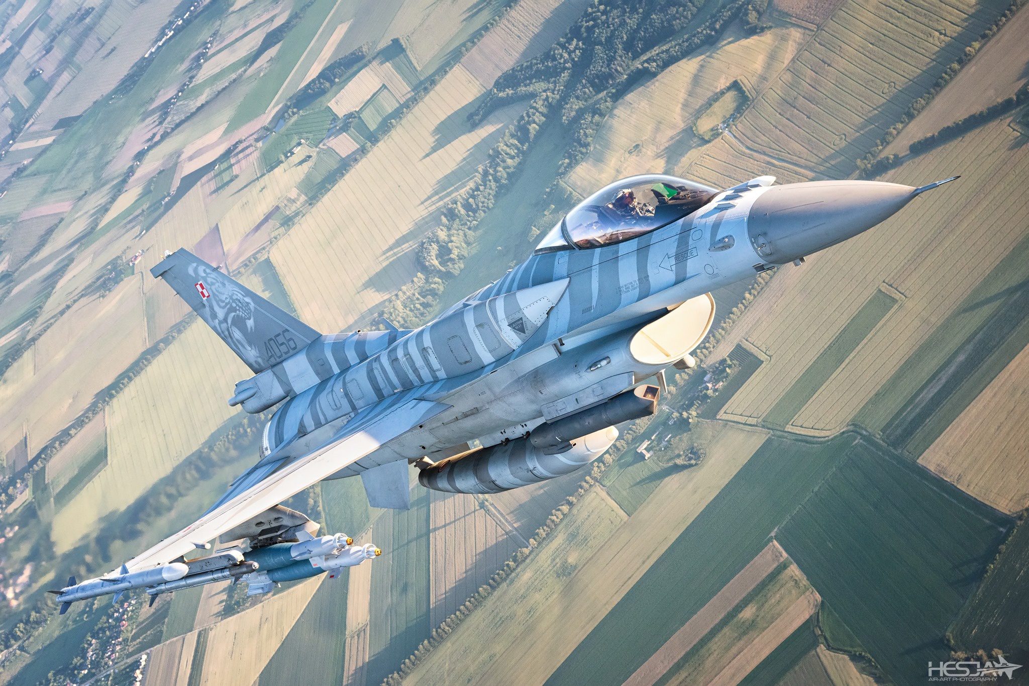 Laden Sie das Flugzeuge, Militär, Düsenjäger, Kampfjets, General Dynamics F 16 Kampffalke, Kampfflugzeug-Bild kostenlos auf Ihren PC-Desktop herunter