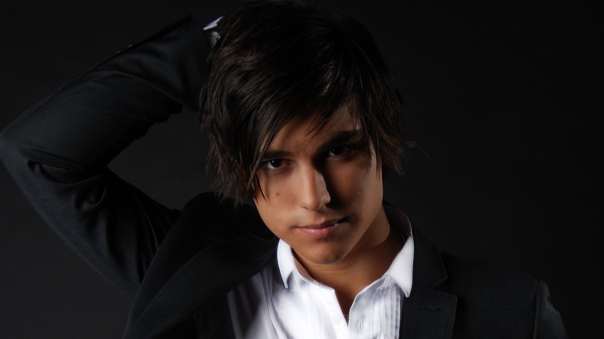 Descargar fondos de escritorio de Eric Saade HD