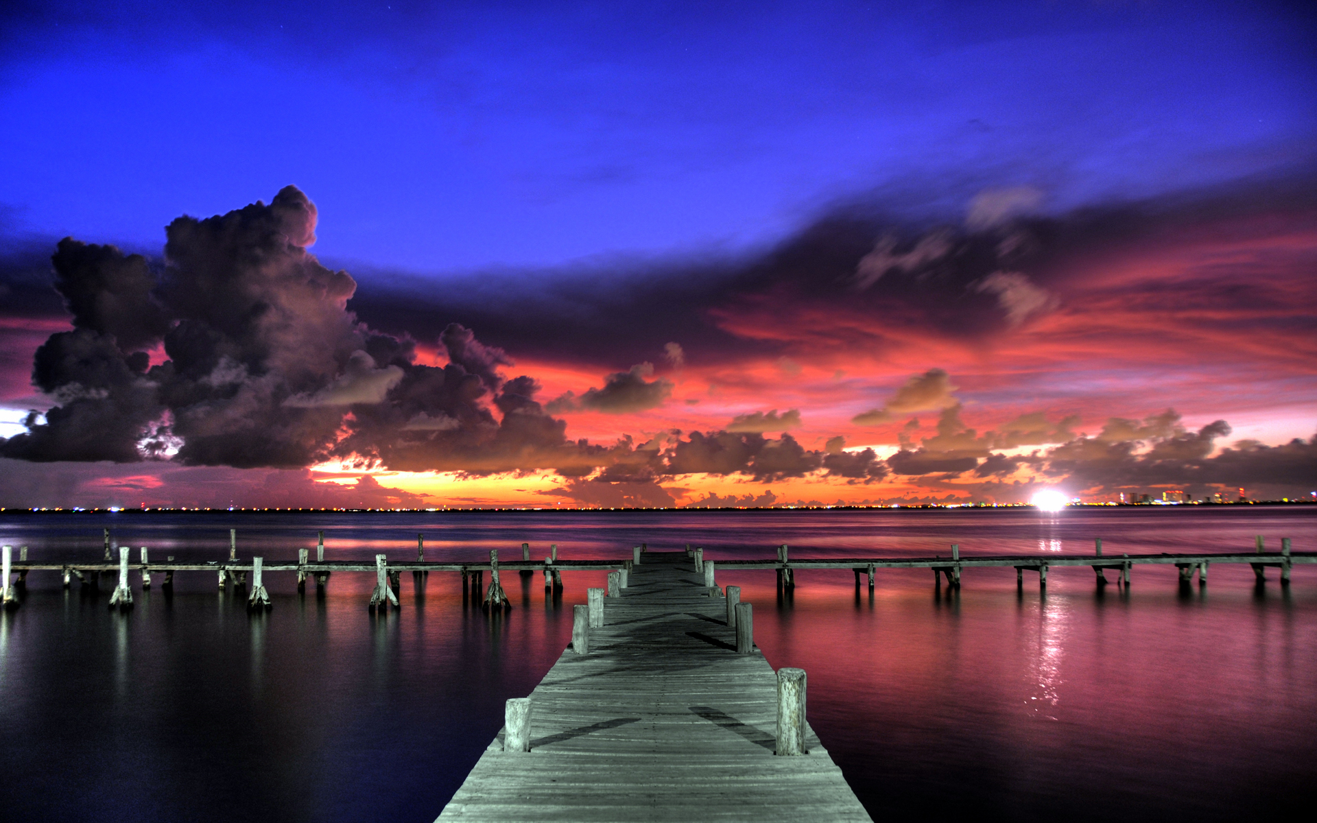 Handy-Wallpaper Rosa, Seebrücke, Horizont, Meer, Menschengemacht, Orange Farbe), Ozean, Himmel, Sonnenuntergang kostenlos herunterladen.