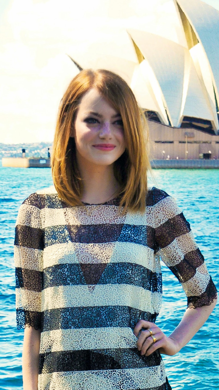 Baixar papel de parede para celular de Emma Stone, Austrália, Celebridade, Sydney Opera House, Ópera De Sydney gratuito.