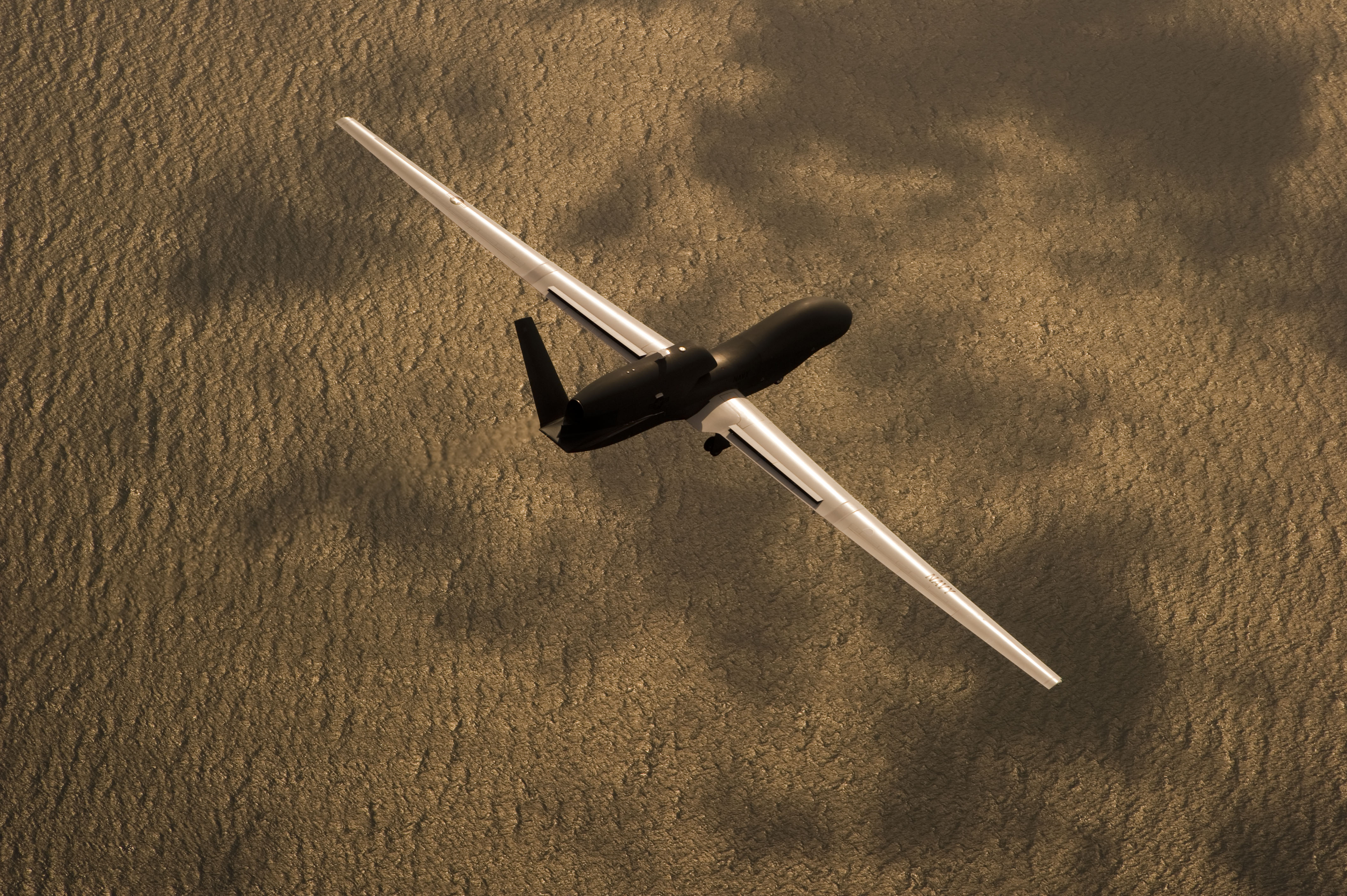 Die besten Northrop Grumman Rq 4 Global Hawk-Hintergründe für den Telefonbildschirm