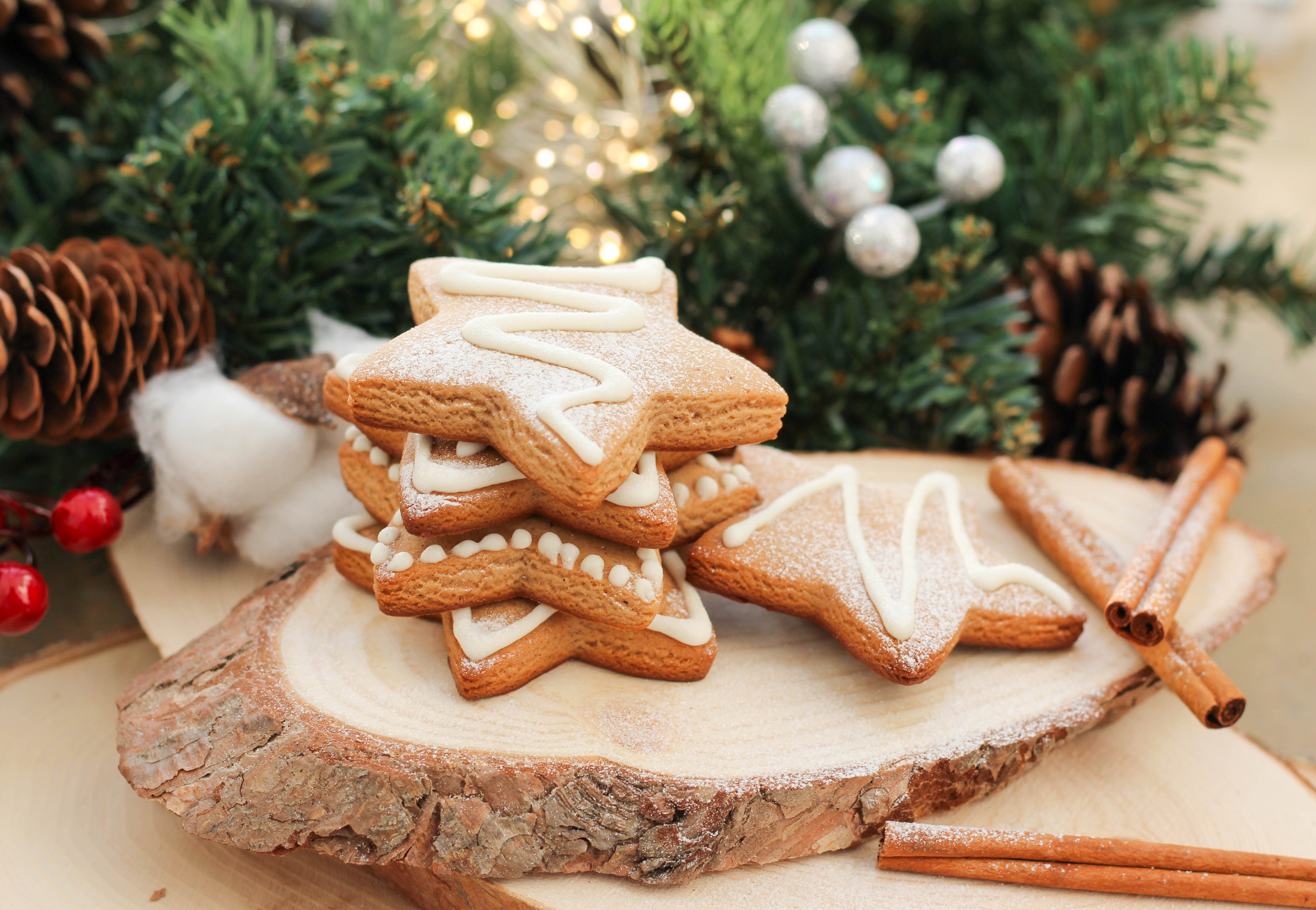 Download mobile wallpaper Christmas, Holiday, Decoration, Cookie for free.
