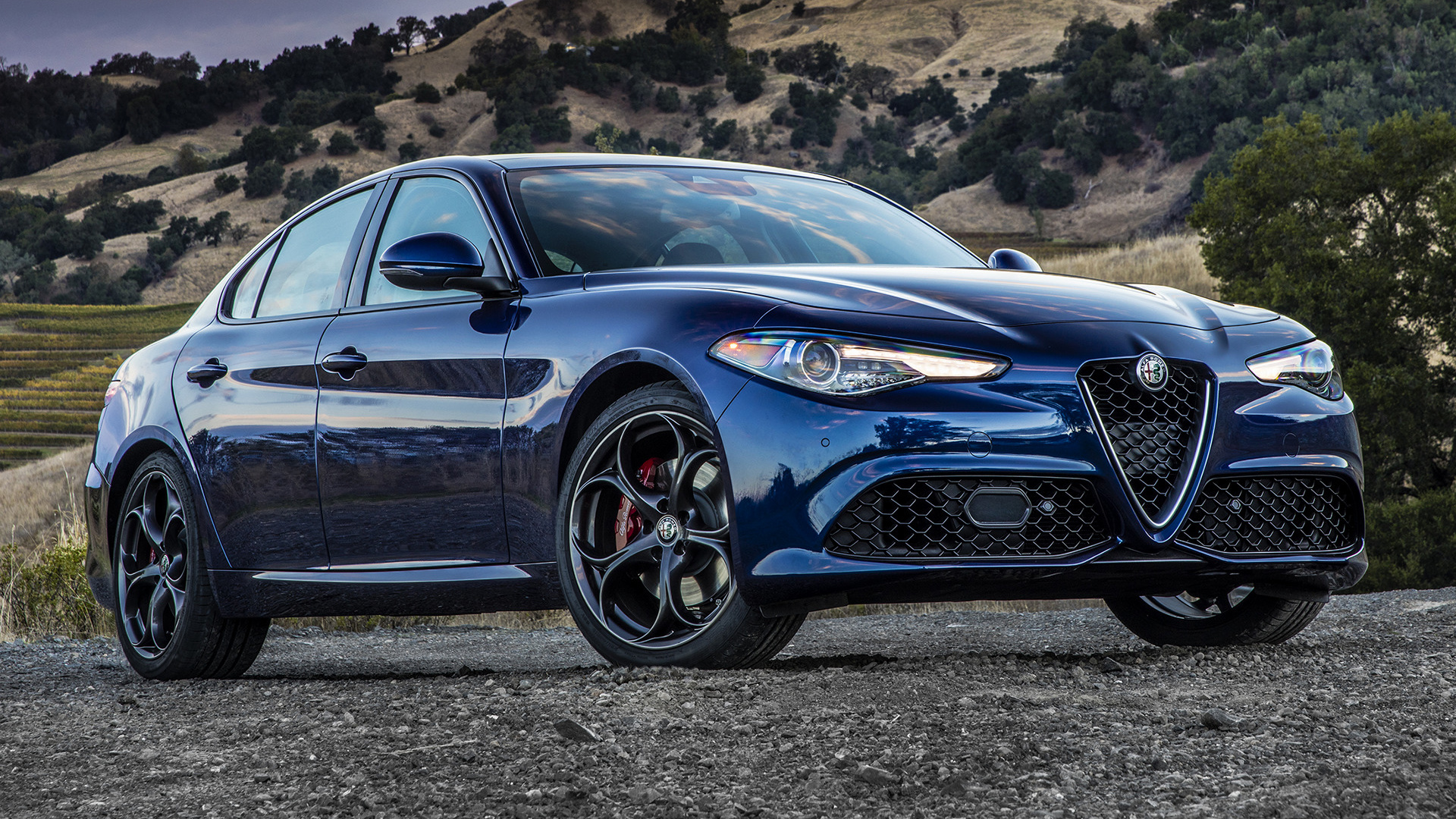 Meilleurs fonds d'écran Alfa Romeo Giulia Sport pour l'écran du téléphone