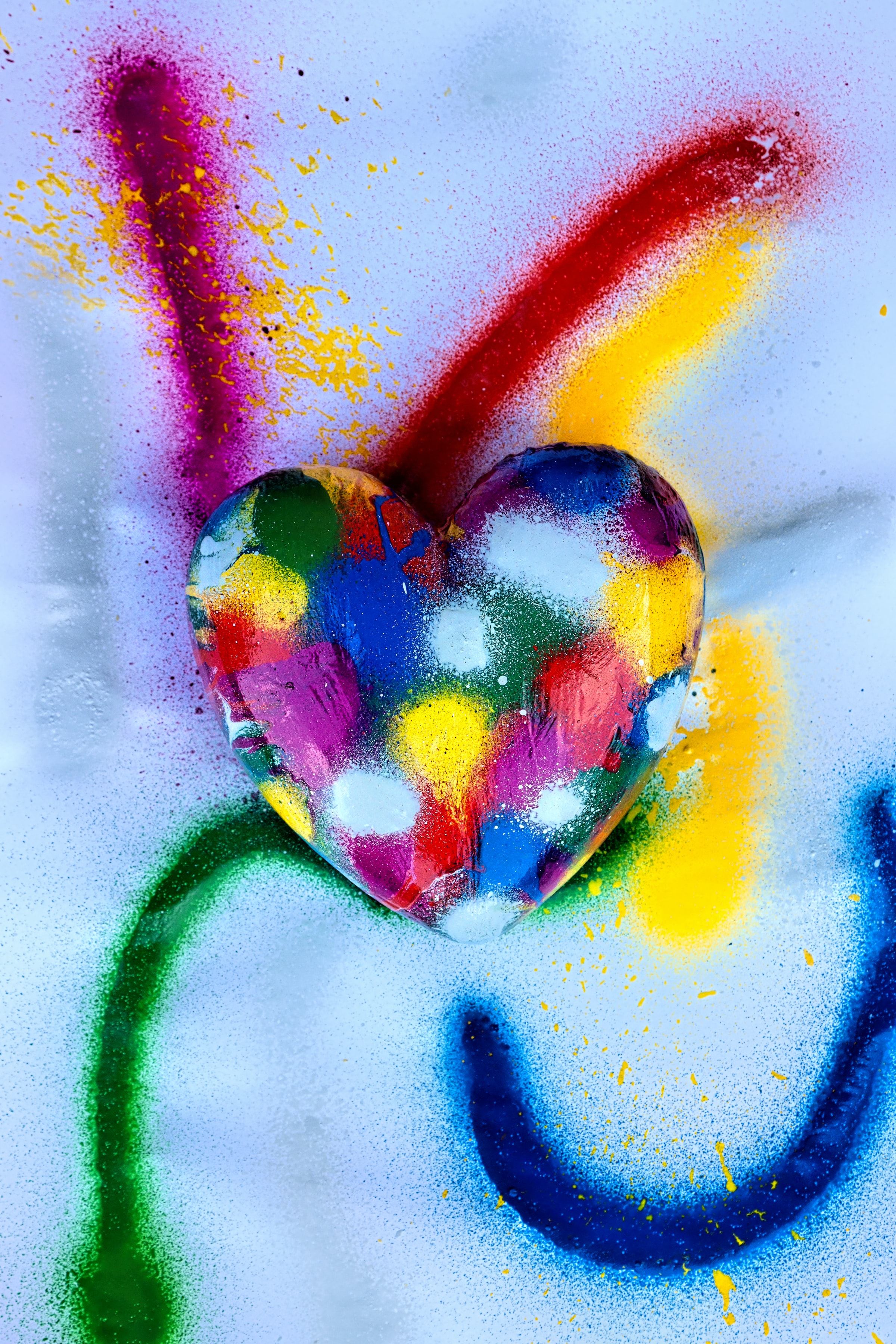 Скачать обои бесплатно Любовь, Сердце, Разноцветный, Краска картинка на рабочий стол ПК