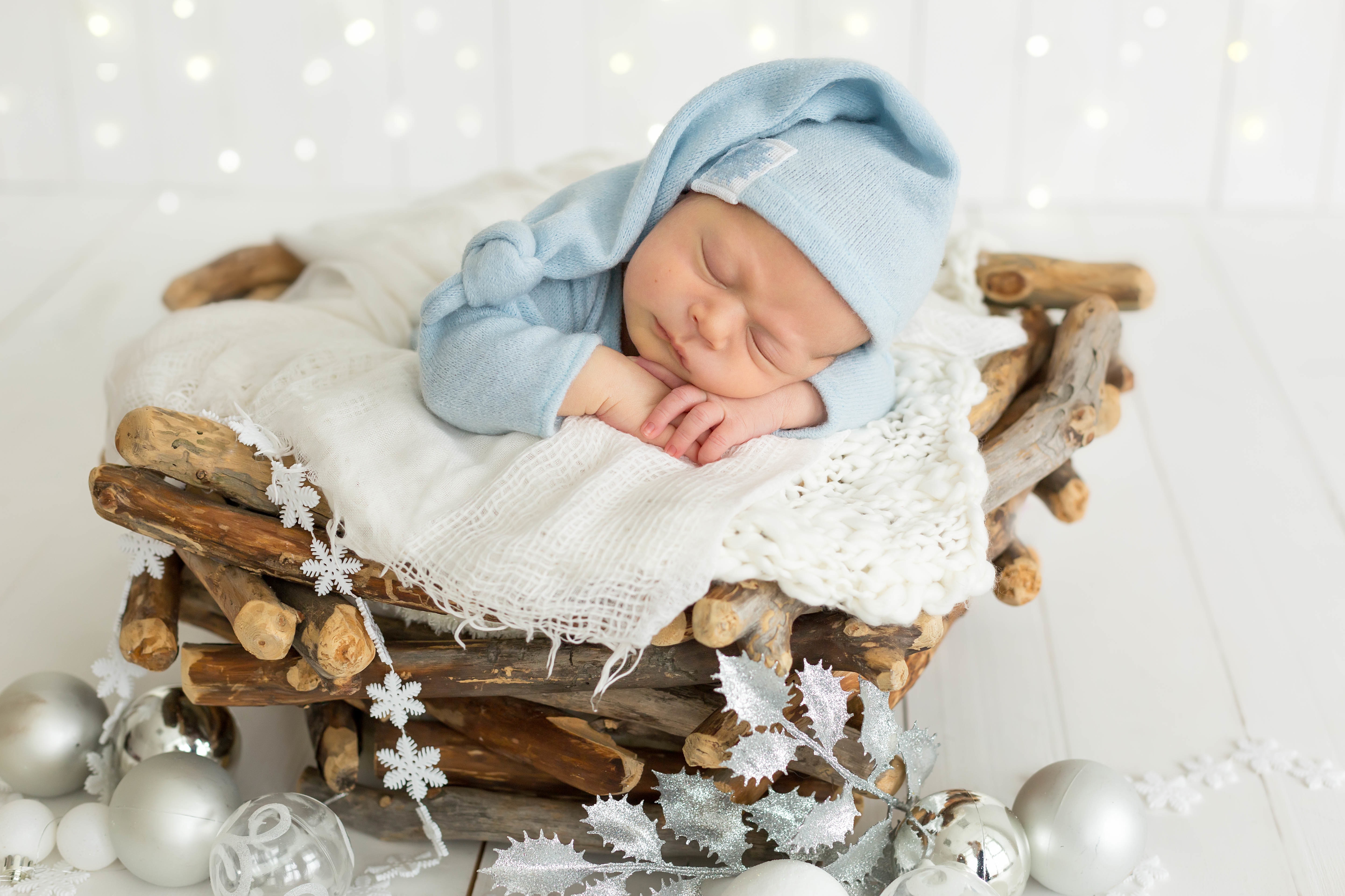 Download mobile wallpaper Sleeping, Photography, Baby, Bauble for free.