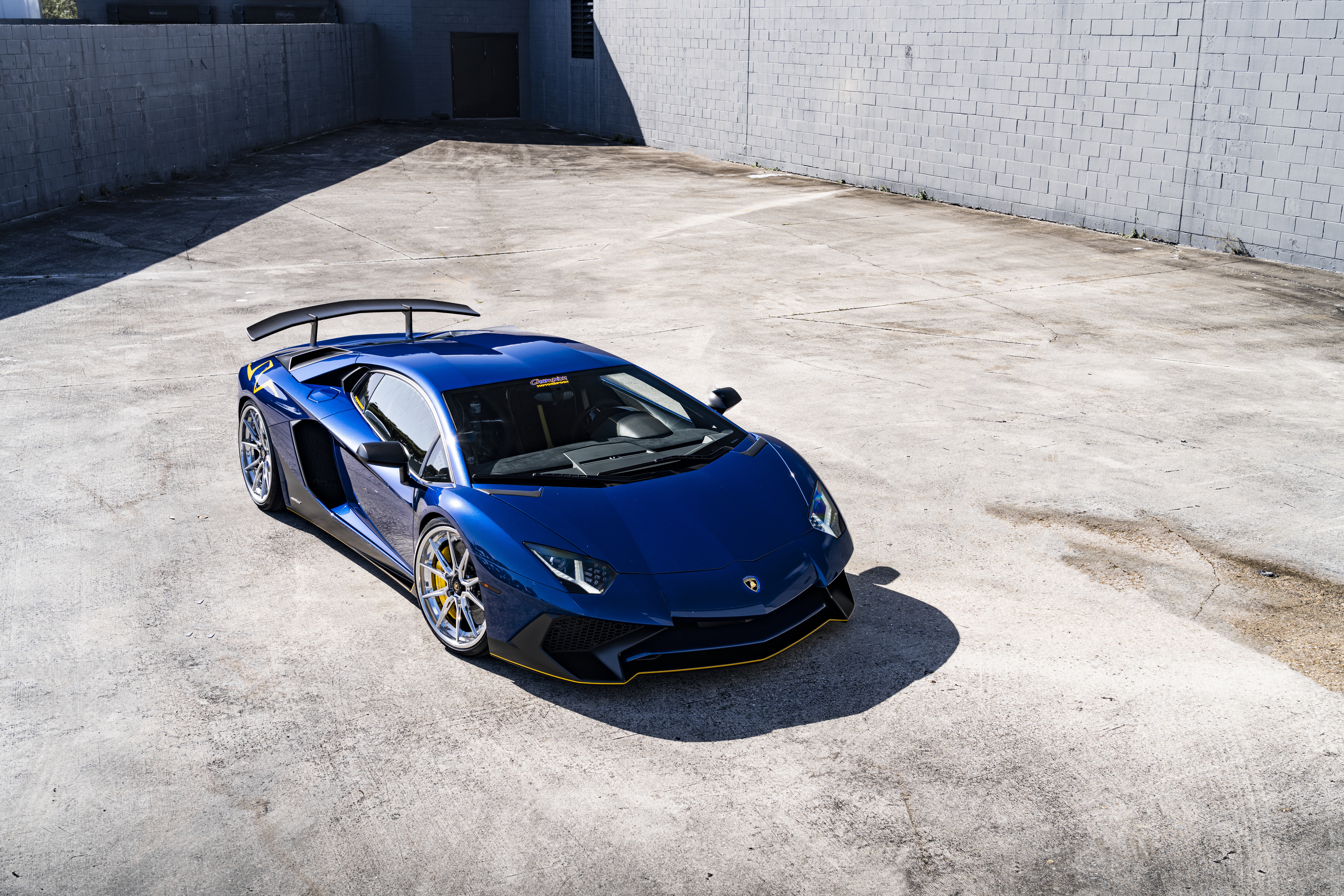 Handy-Wallpaper Lamborghini, Supersportwagen, Fahrzeuge, Lamborghini Aventador Sv kostenlos herunterladen.