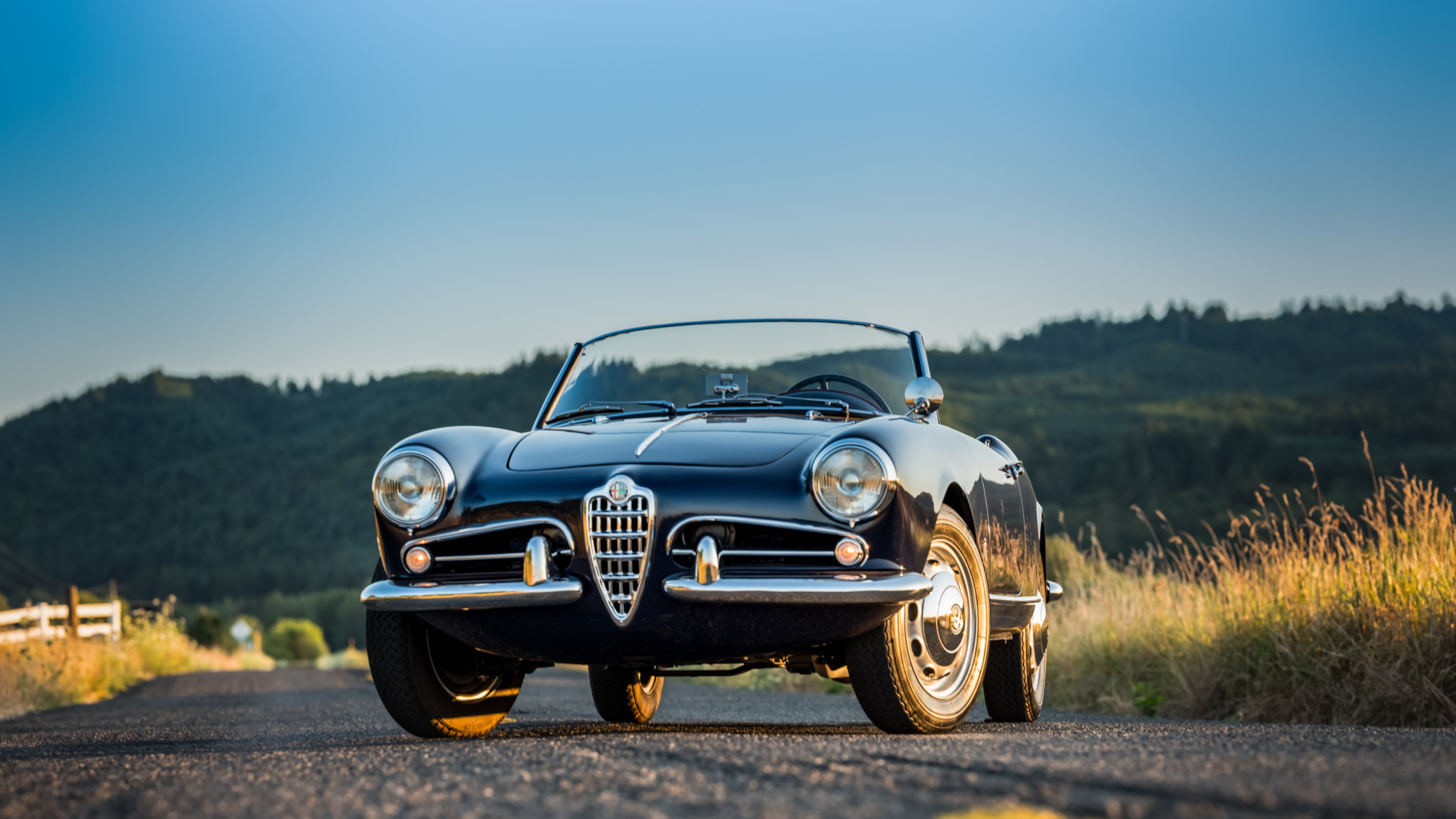 463903 économiseurs d'écran et fonds d'écran Alfa Romeo Giulietta Spider sur votre téléphone. Téléchargez  images gratuitement