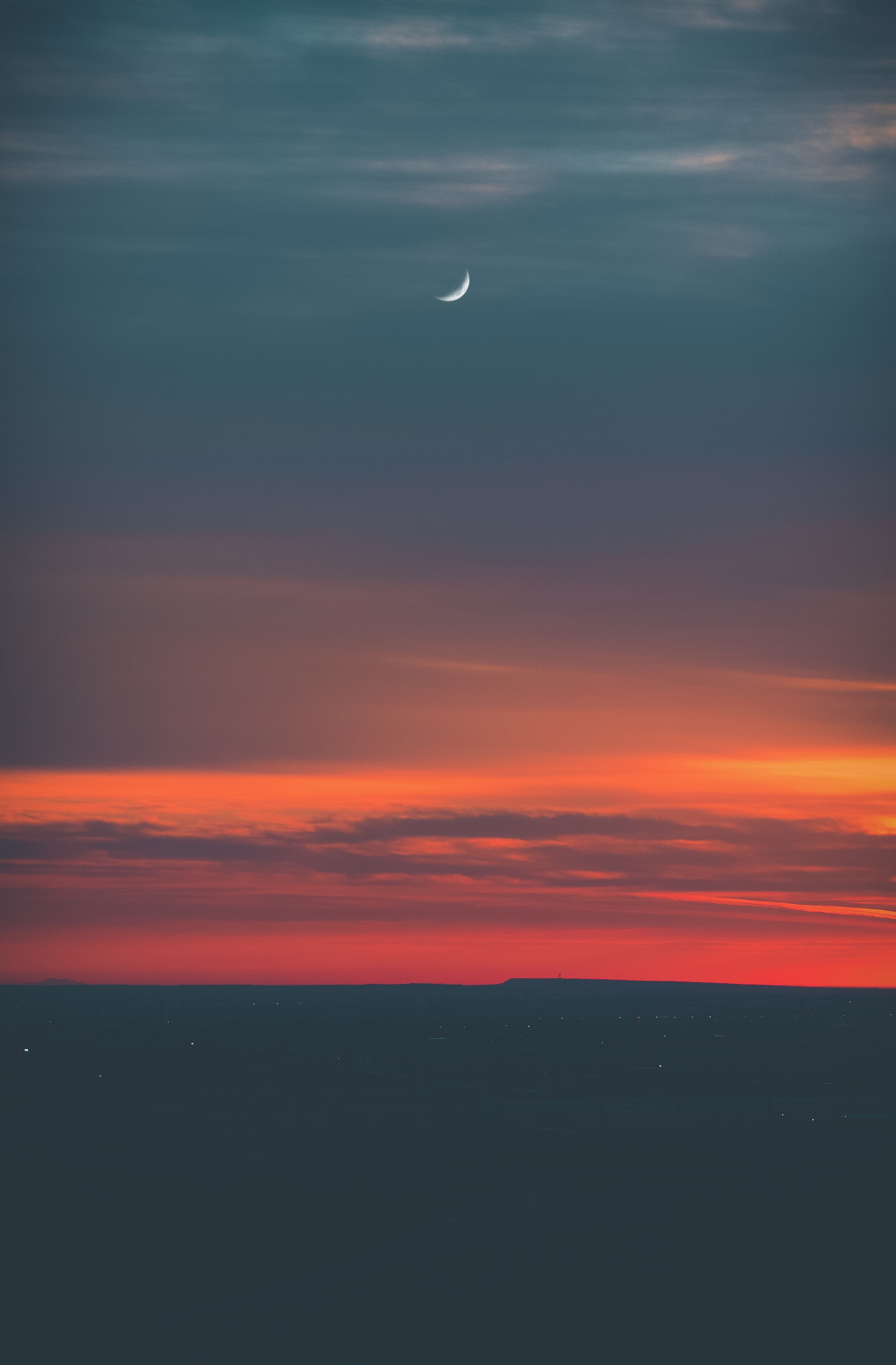 Download mobile wallpaper Horizon, Sky, Moon, Nature, Light, Shine, Night for free.