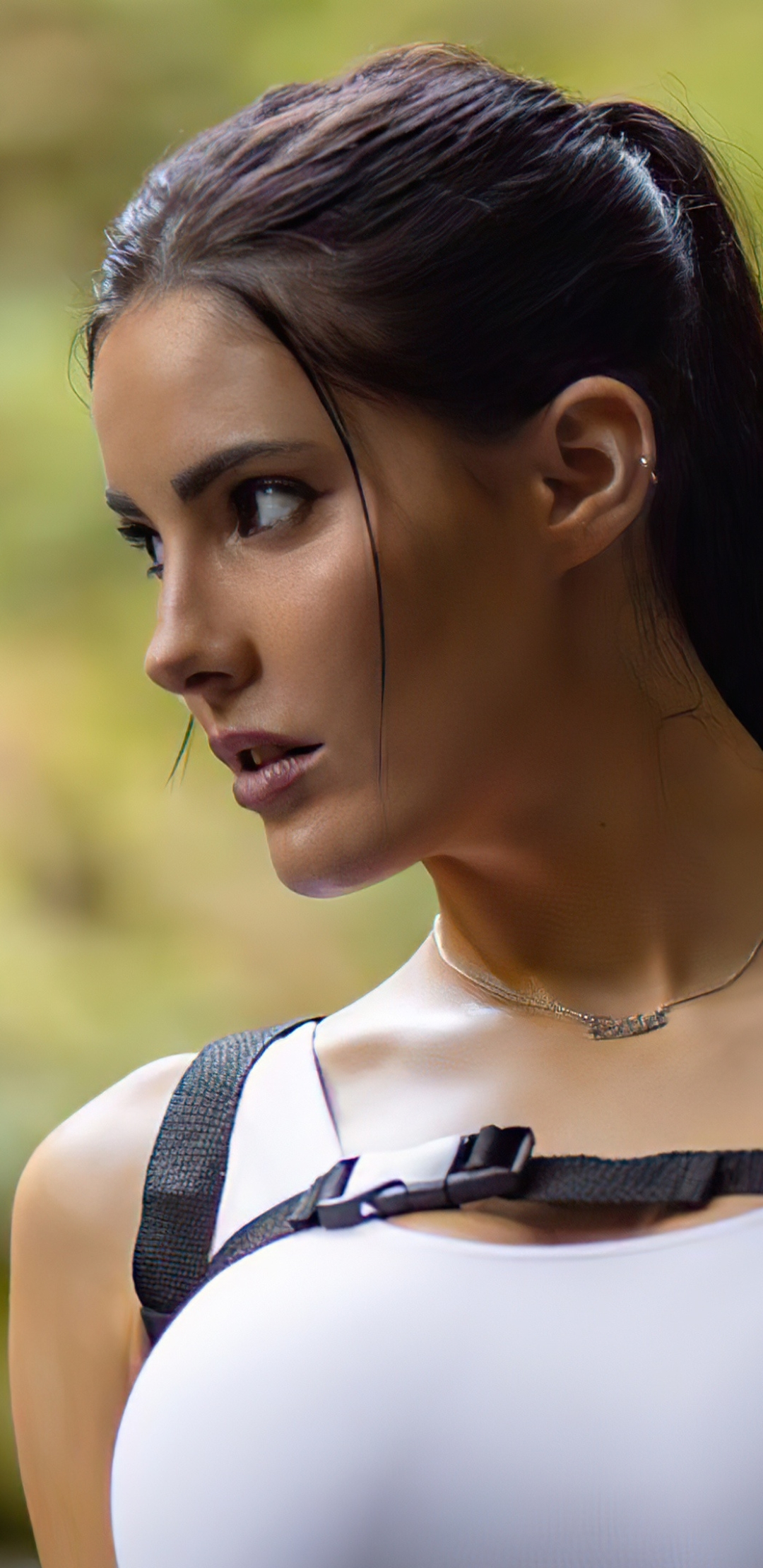 Descarga gratuita de fondo de pantalla para móvil de Morena, Tomb Raider, Mujeres, Pistola, Lara Croft, Cosplay.