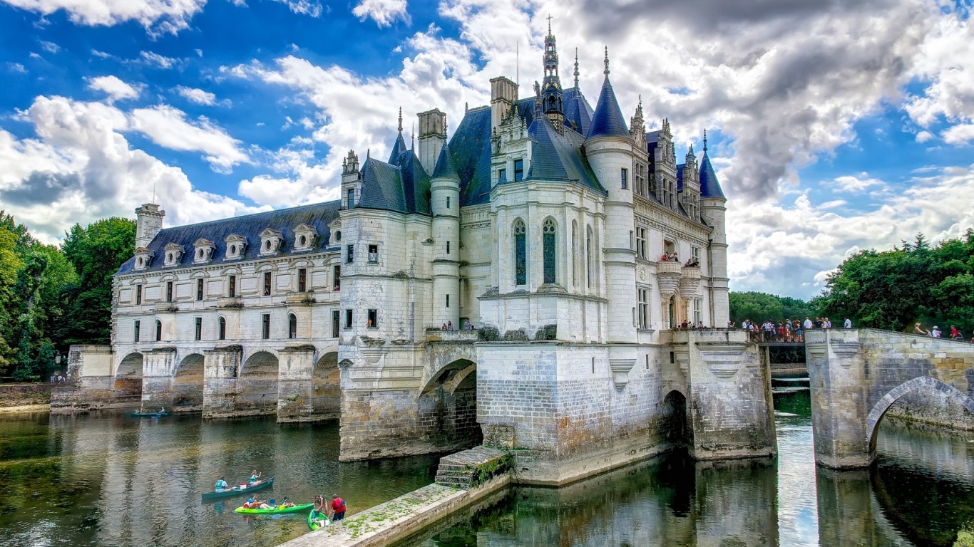 Free download wallpaper People, Water, Architecture, Castles, Building, France, Bridge, Boat, Man Made, Castle on your PC desktop